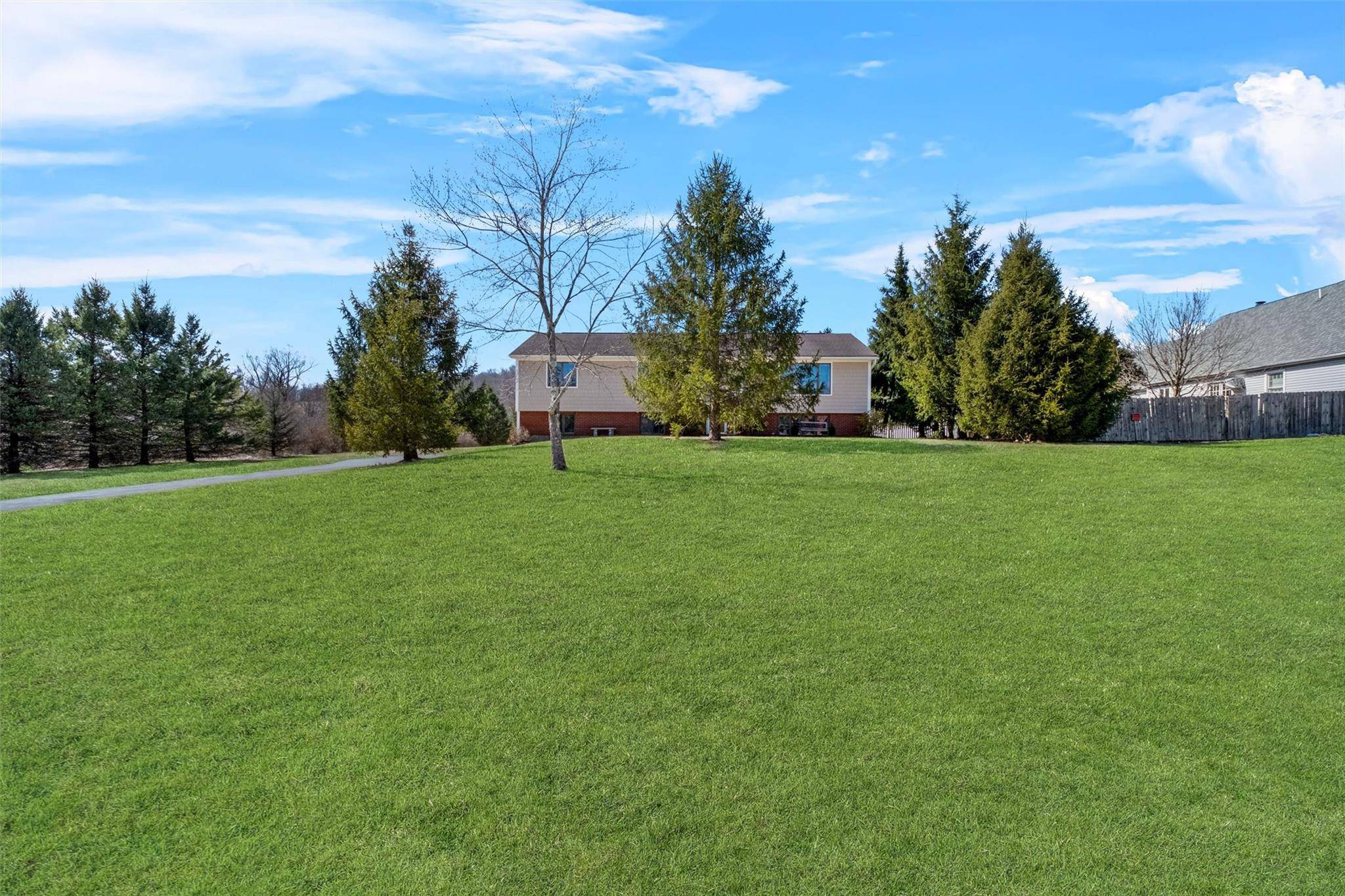 Wingdale, NY 12594,7 Riverdale DR