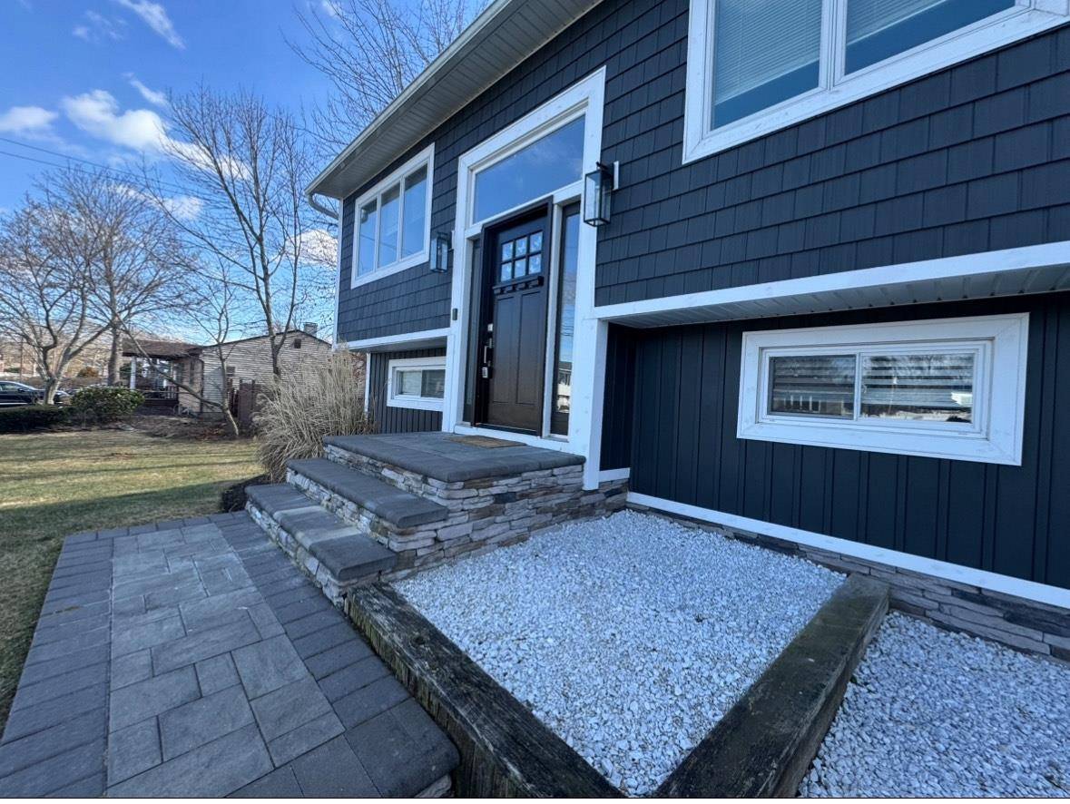 Selden, NY 11784,12 Fountain AVE