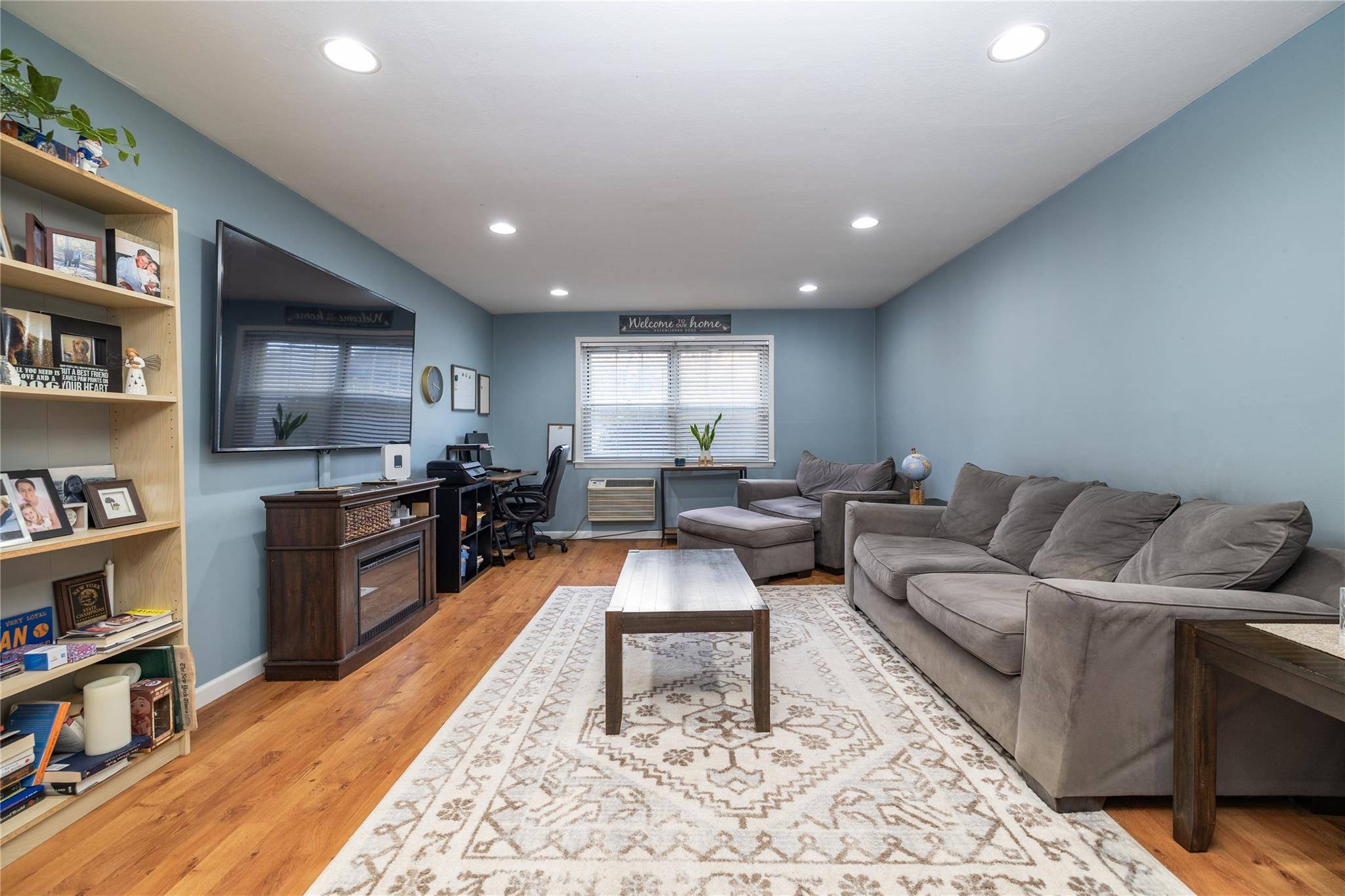 Wantagh, NY 11793,3662 Park Avenue #1N