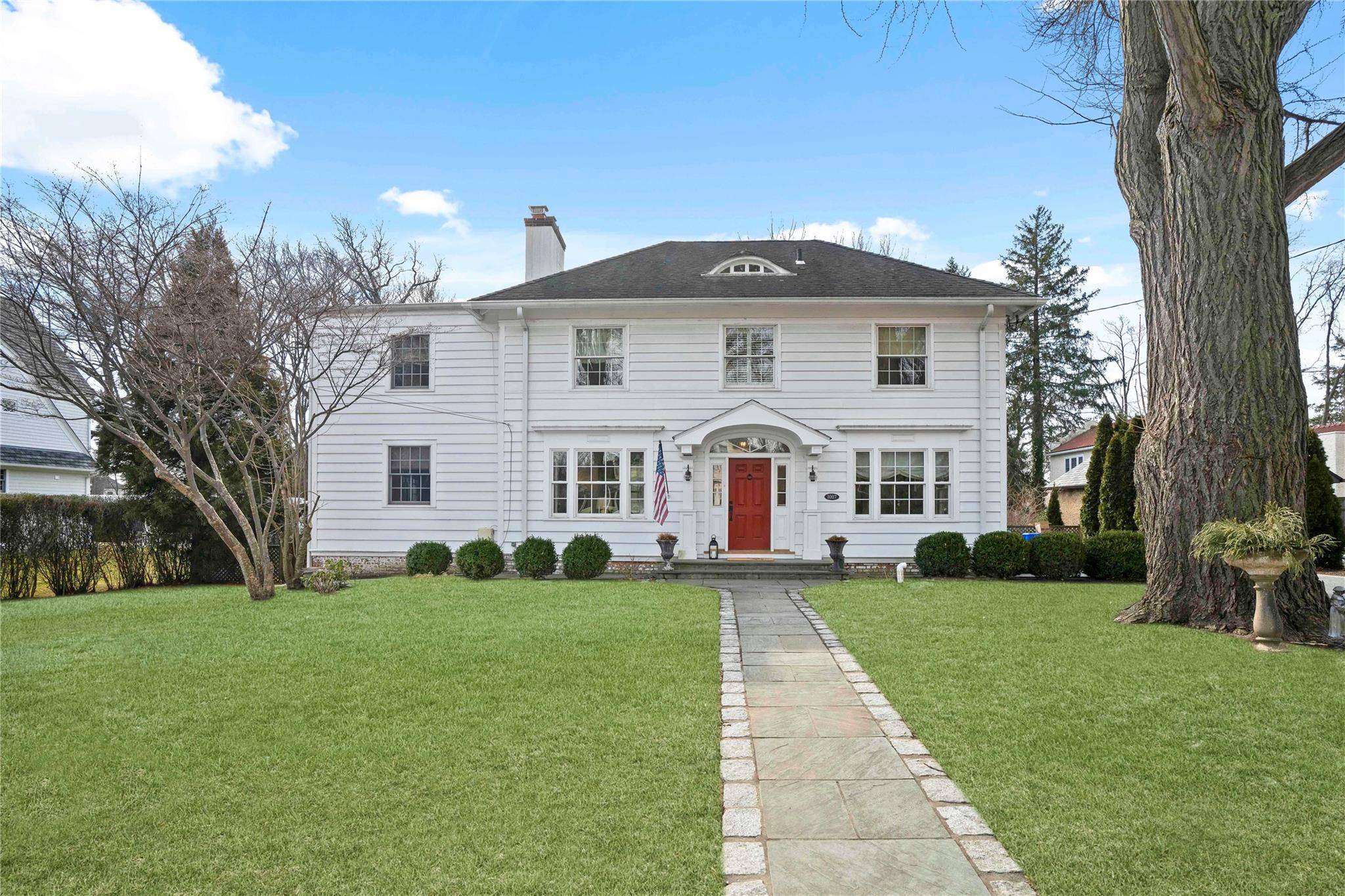 Pelham, NY 10803,1007 Prospect AVE