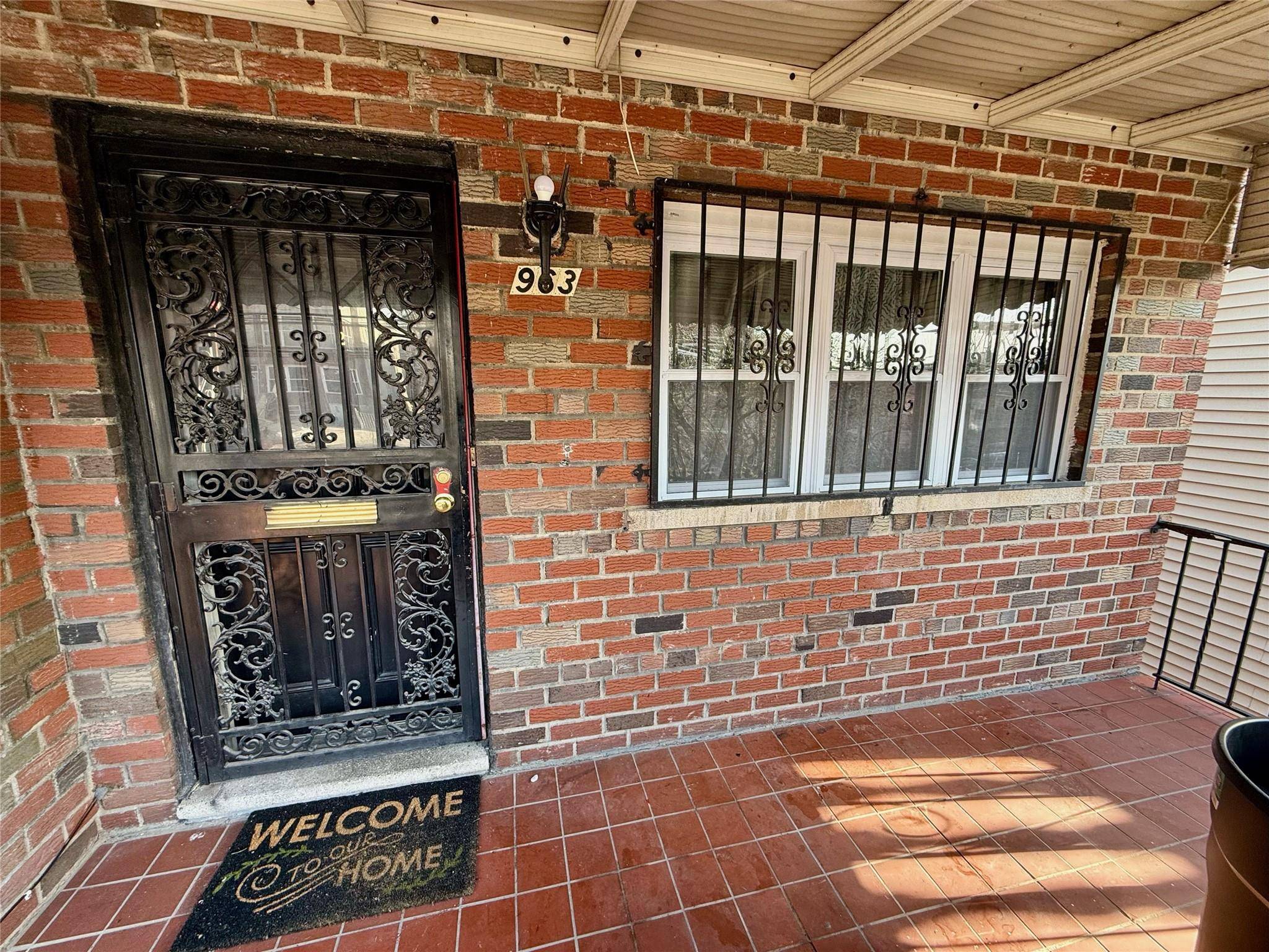 Bronx, NY 10466,963 E 225th ST
