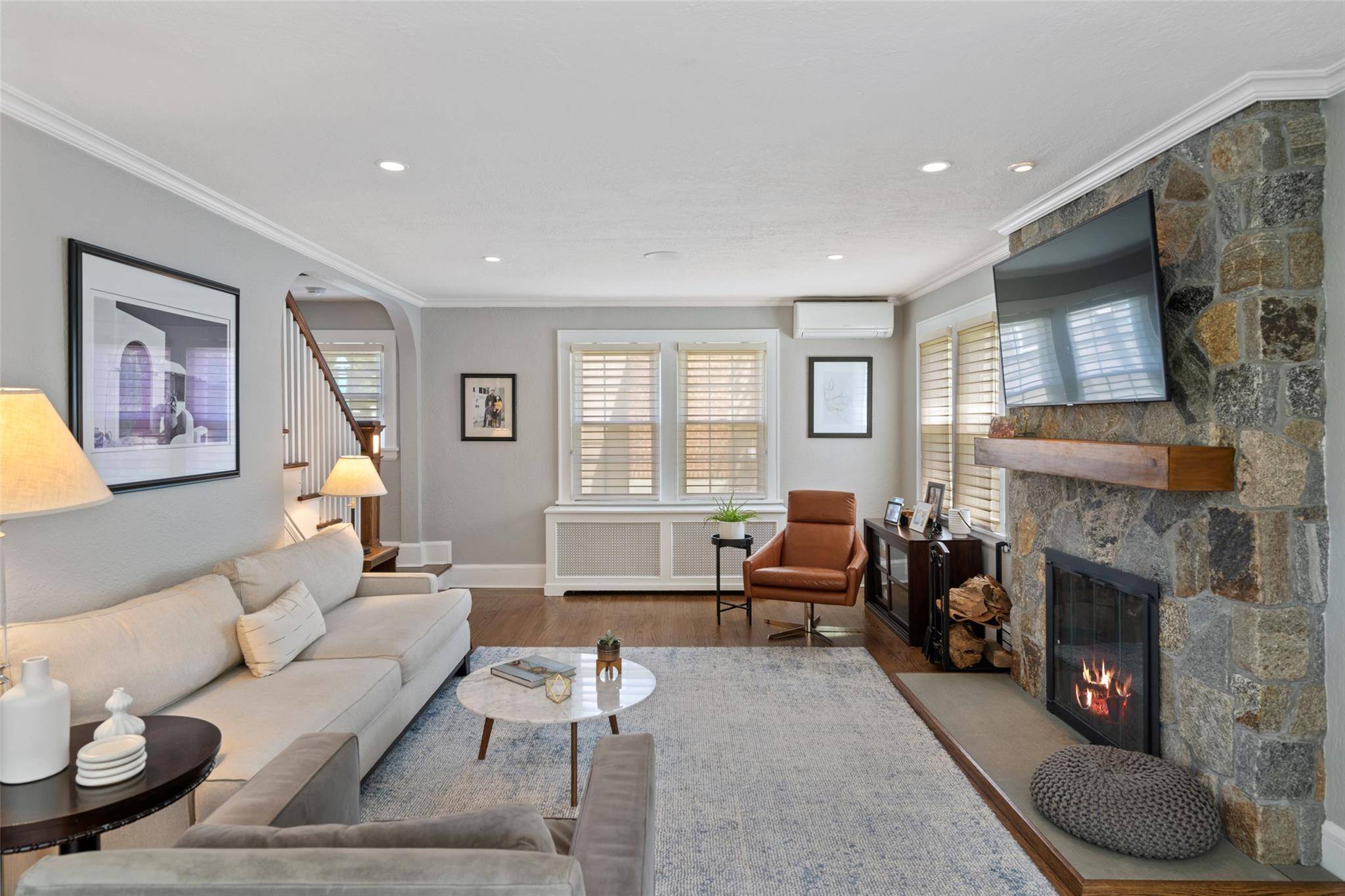 Eastchester, NY 10709,119 Lawrence AVE