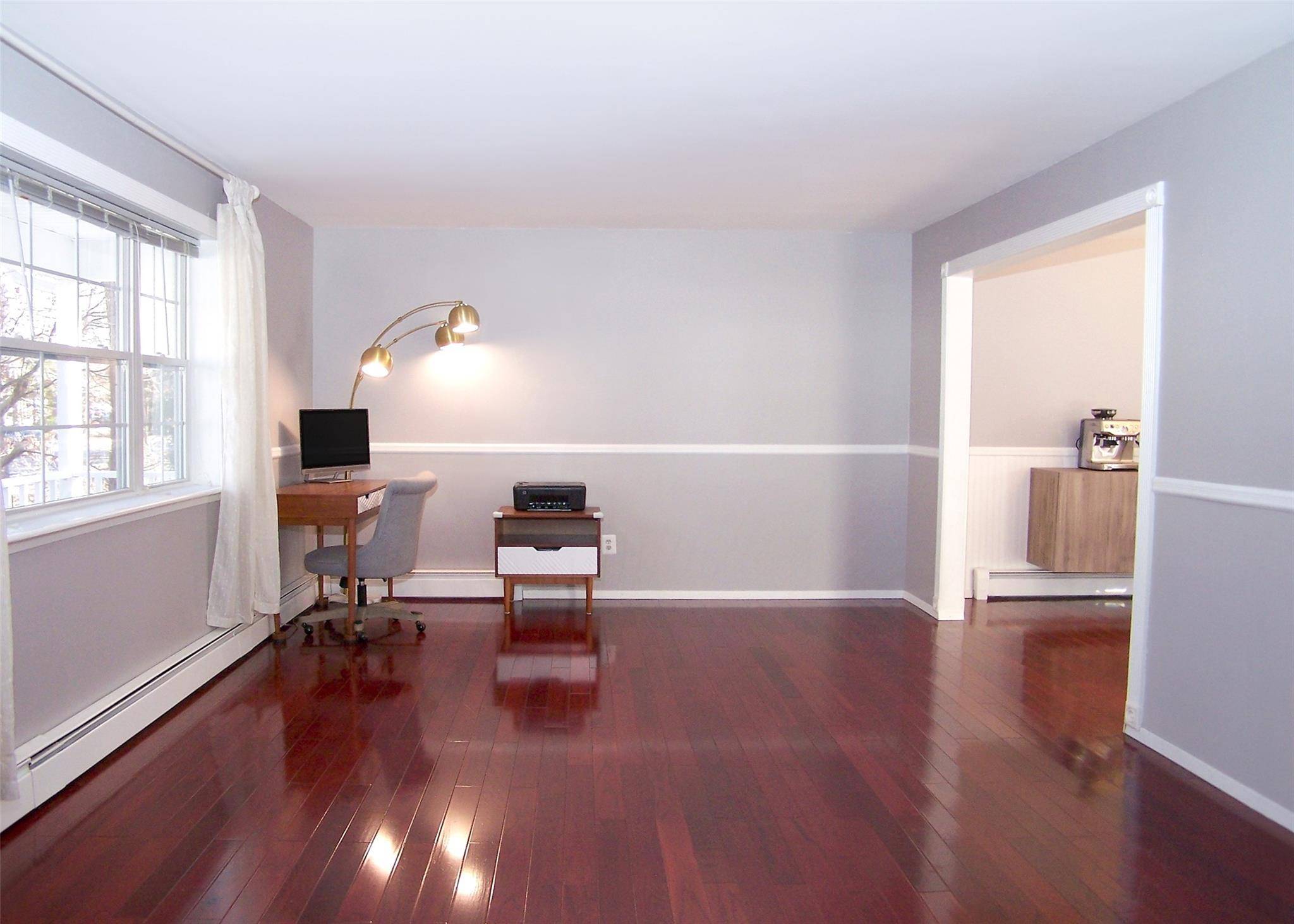 Manorville, NY 11949,6 Charter CT