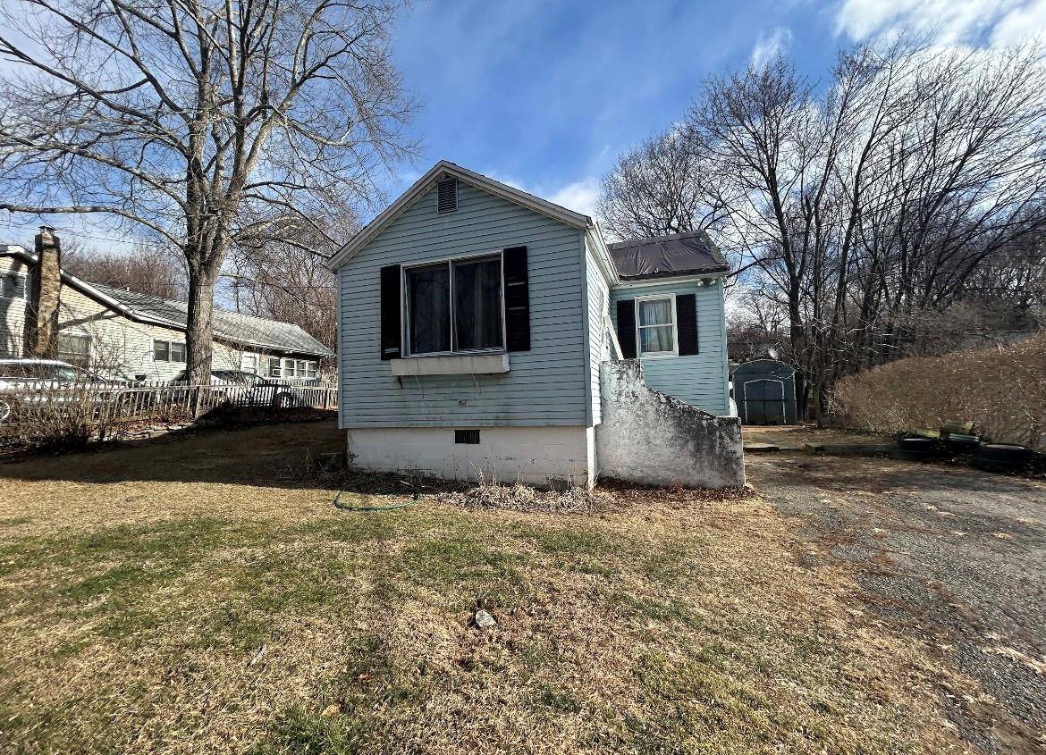Carmel, NY 10512,18 Geneva DR