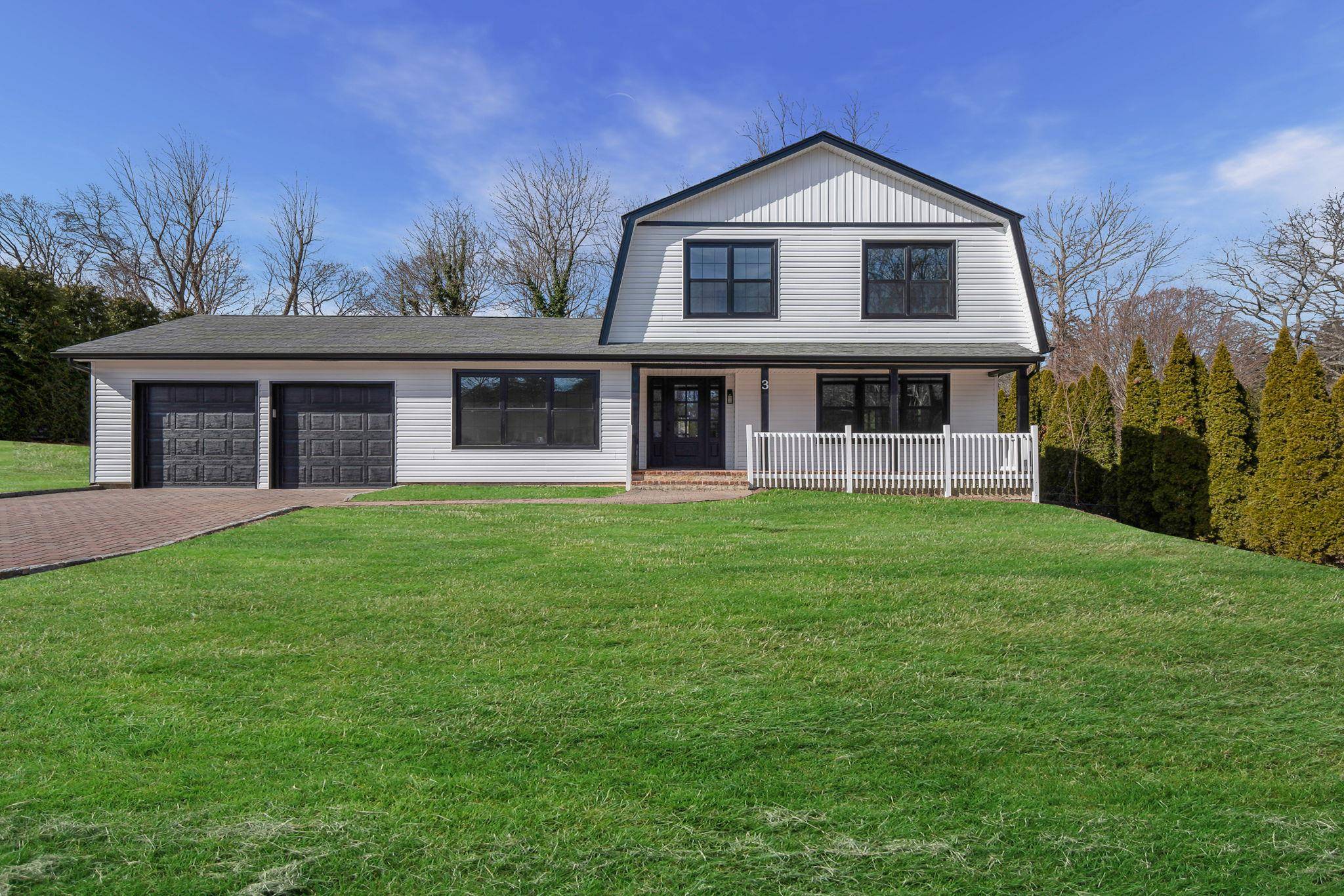 Huntington, NY 11743,3 Maryanne CT