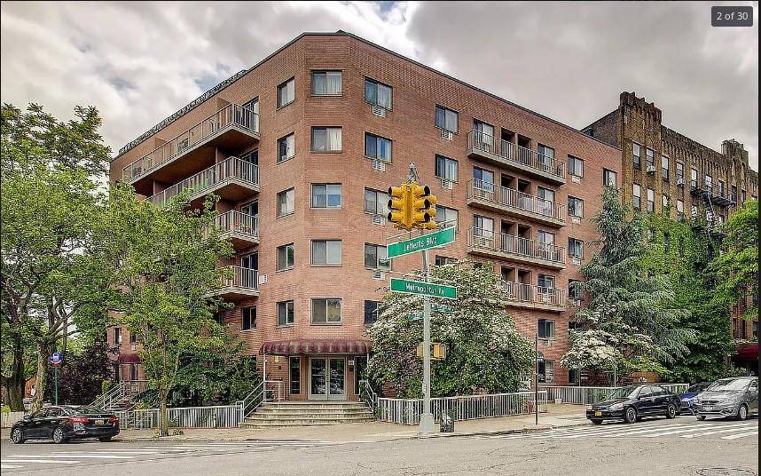 Kew Gardens, NY 11415,118-82 Metropolitan AVE #1B
