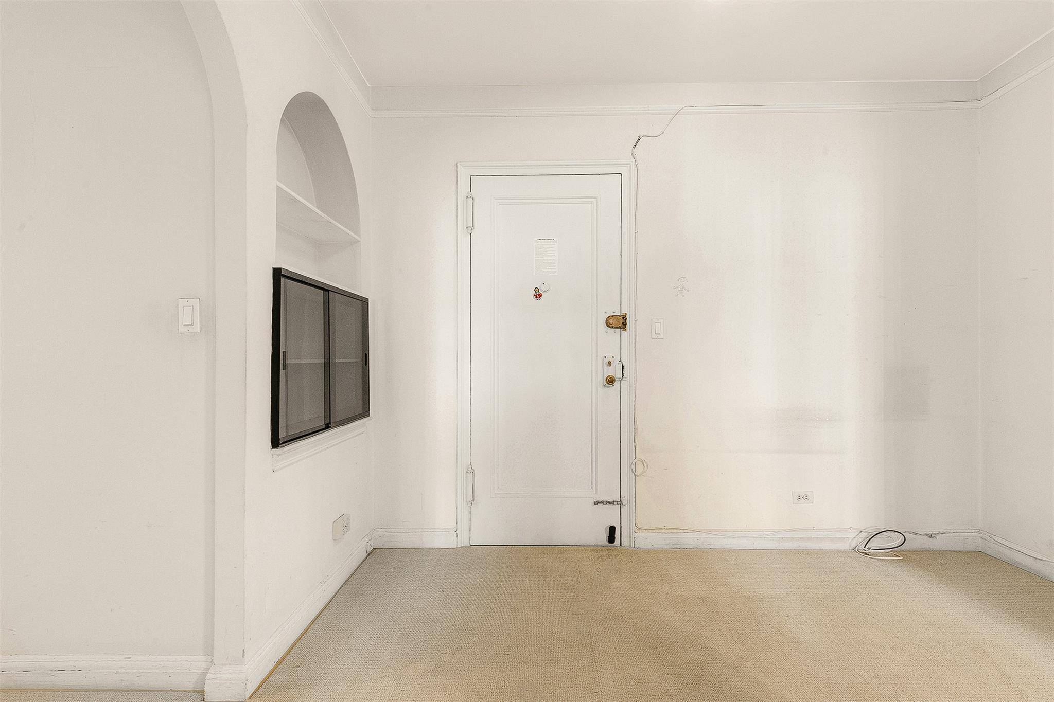 Forest Hills, NY 11375,69-09 108th ST #205