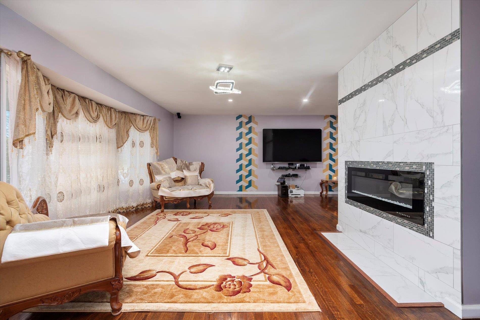 Freeport, NY 11520,17 Willowbrook LN