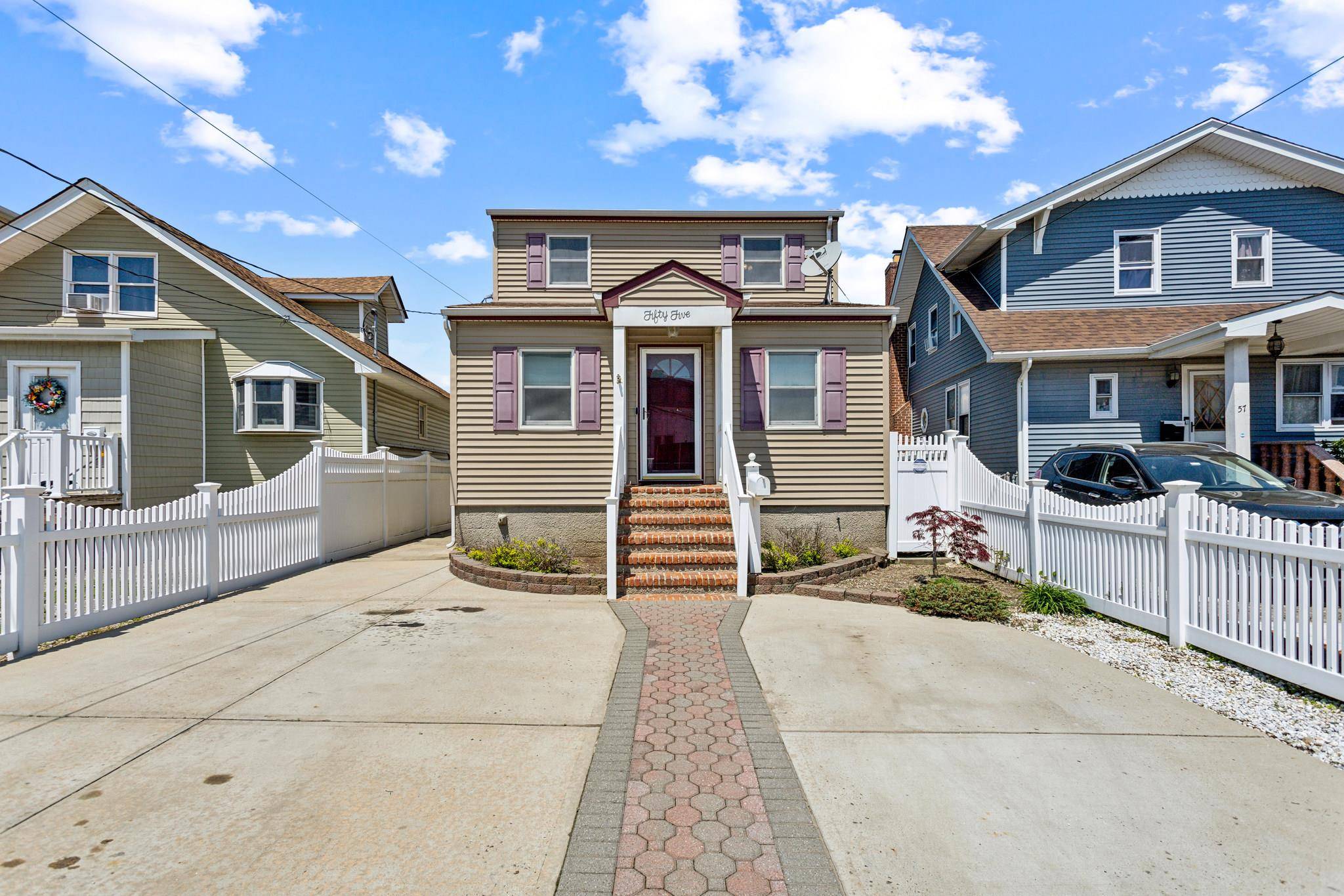 Lawrence, NY 11559,55 West AVE
