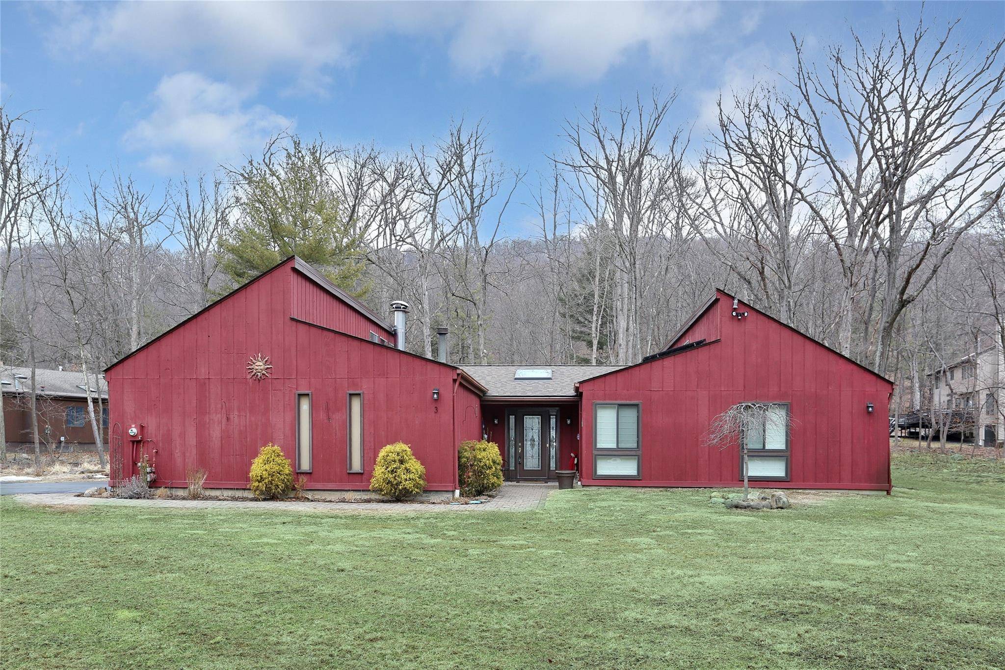 Pomona, NY 10970,3 Trappers WAY
