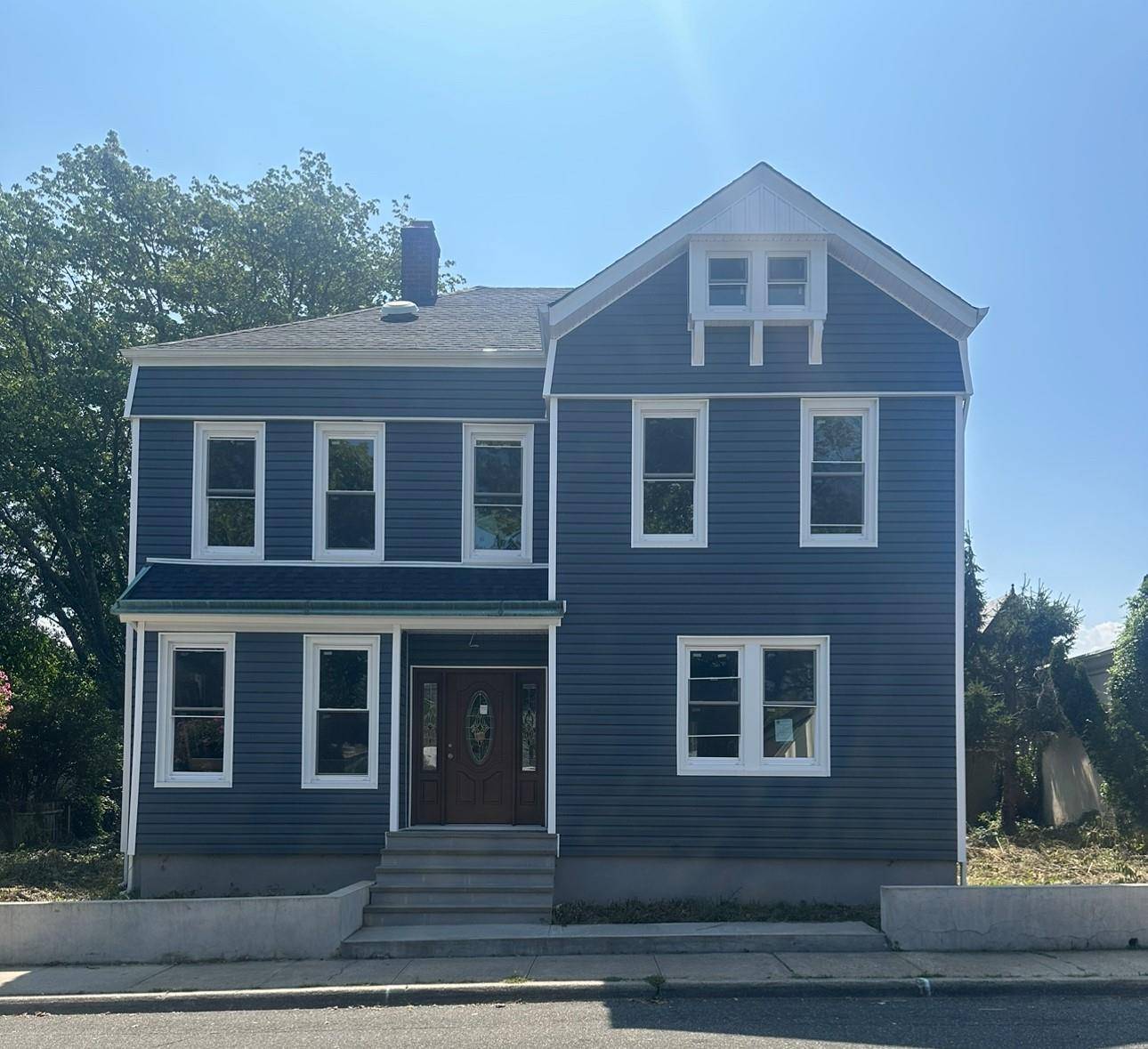 Sea Cliff, NY 11579,215 Sea Cliff AVE