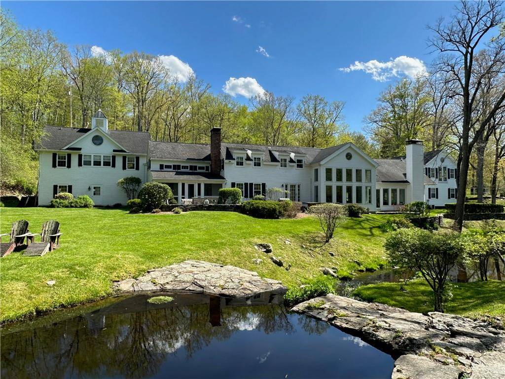 Millbrook, NY 12545,259 Woodstock RD
