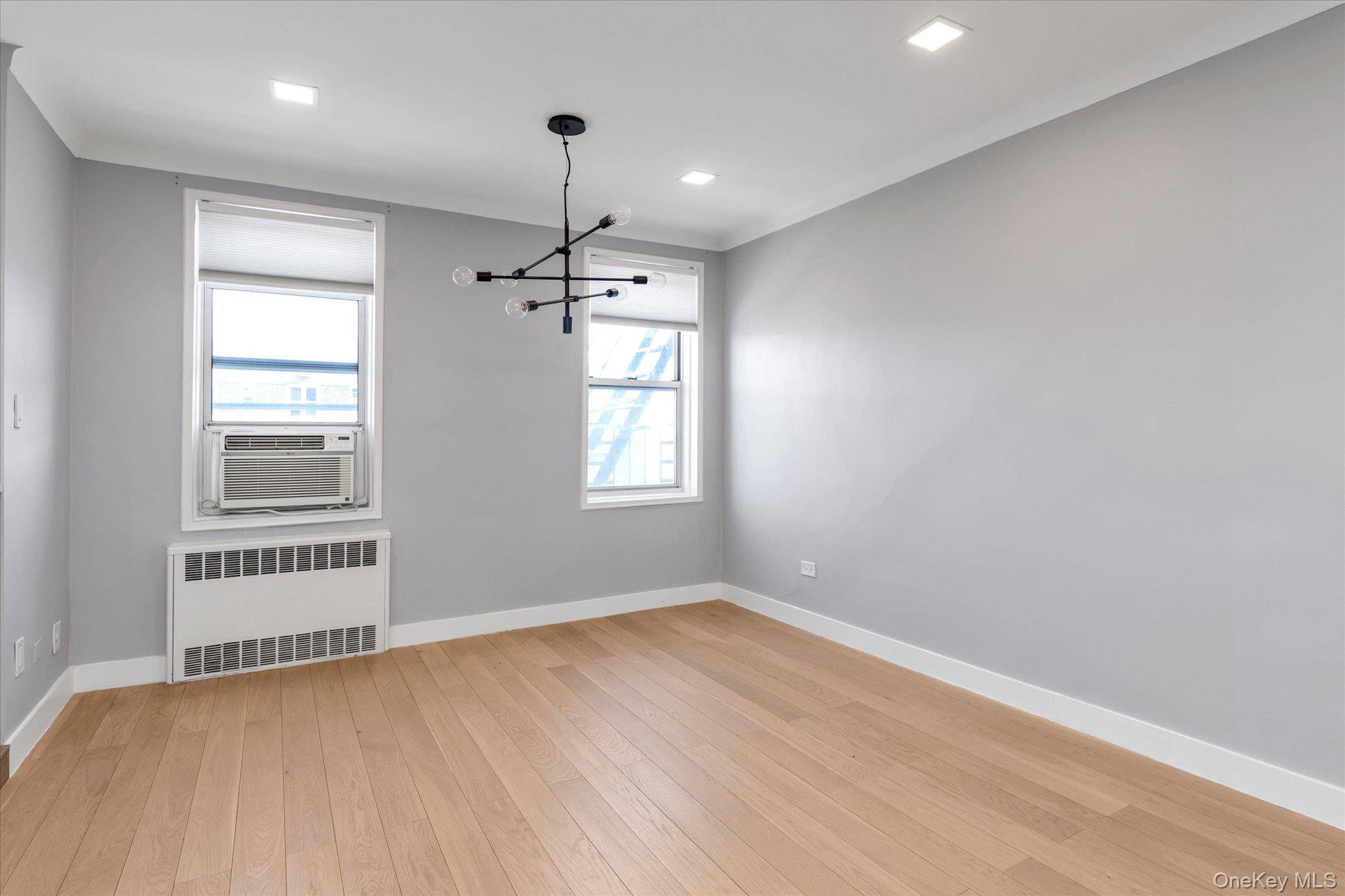 Forest Hills, NY 11375,67-12 Yellowstone Blvd ##F18