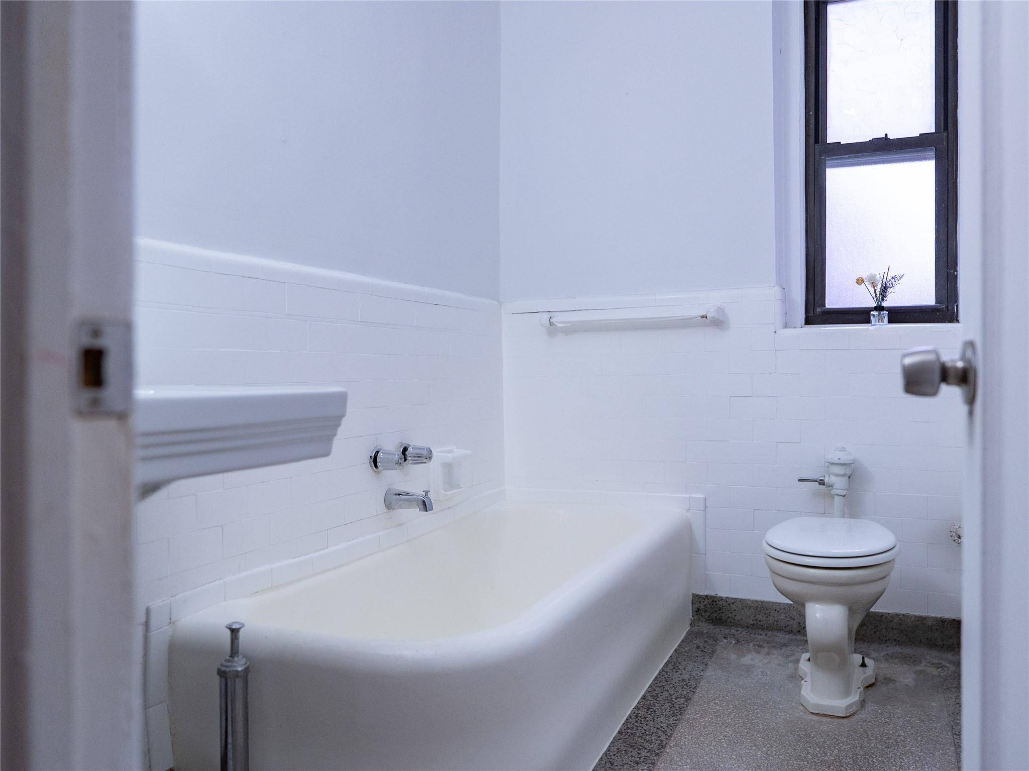 Hartsdale, NY 10530,37 N central AVE #3H