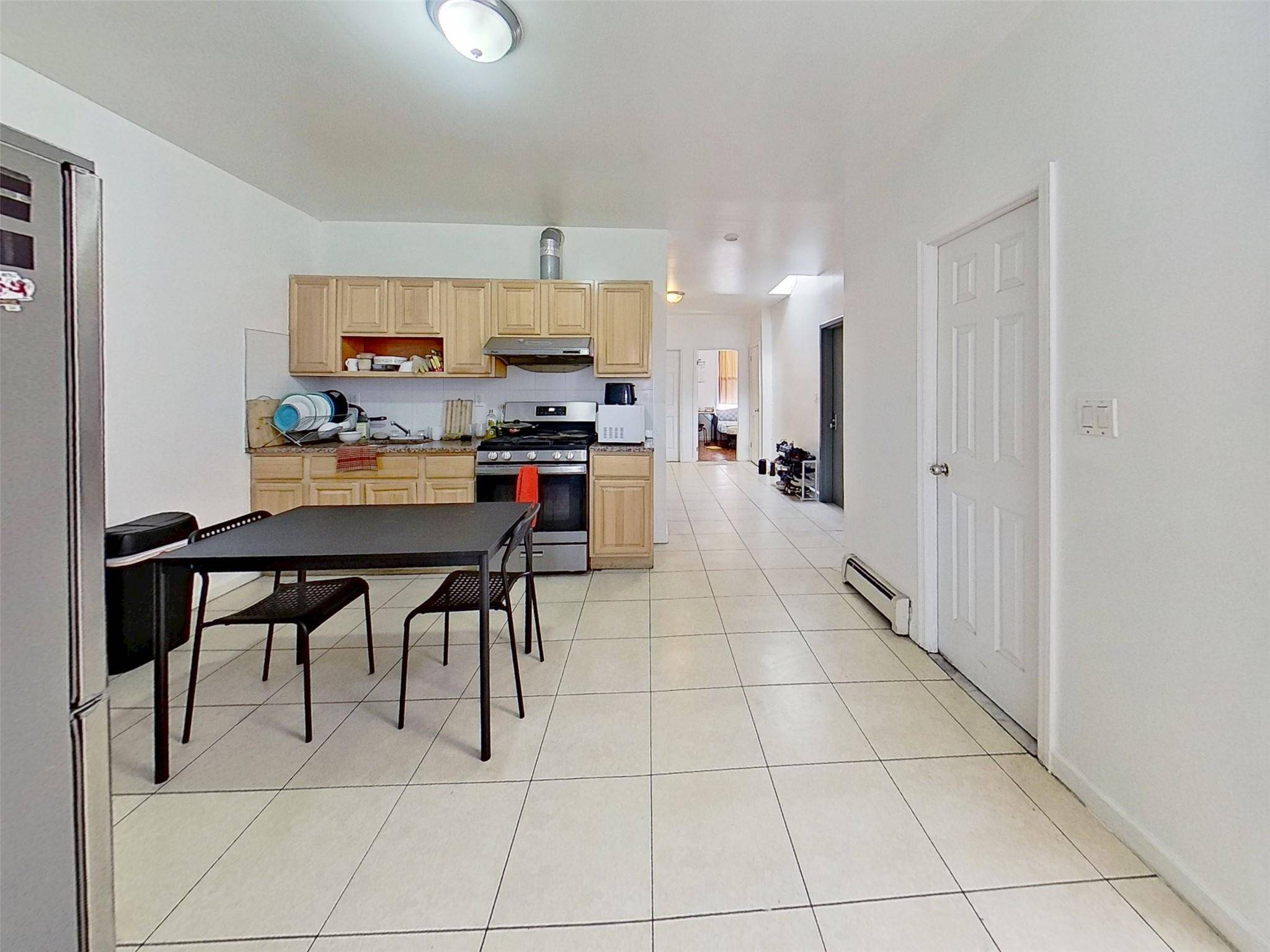 Brooklyn, NY 11232,761 39th