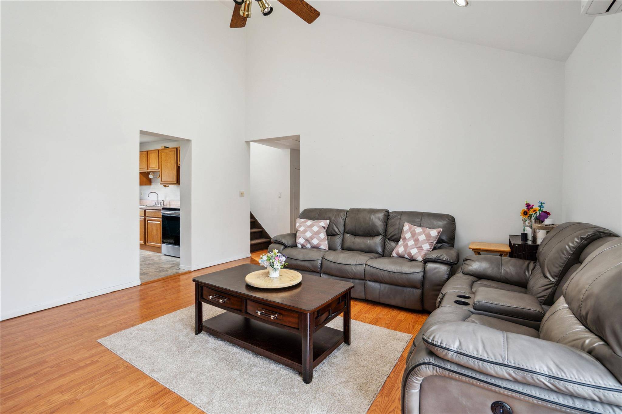 Mastic, NY 11950,5 Sinclair ST