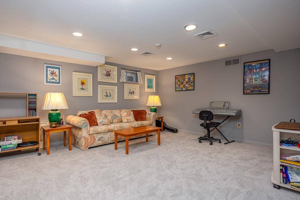 Nanuet, NY 10954,24 Wyndham CT