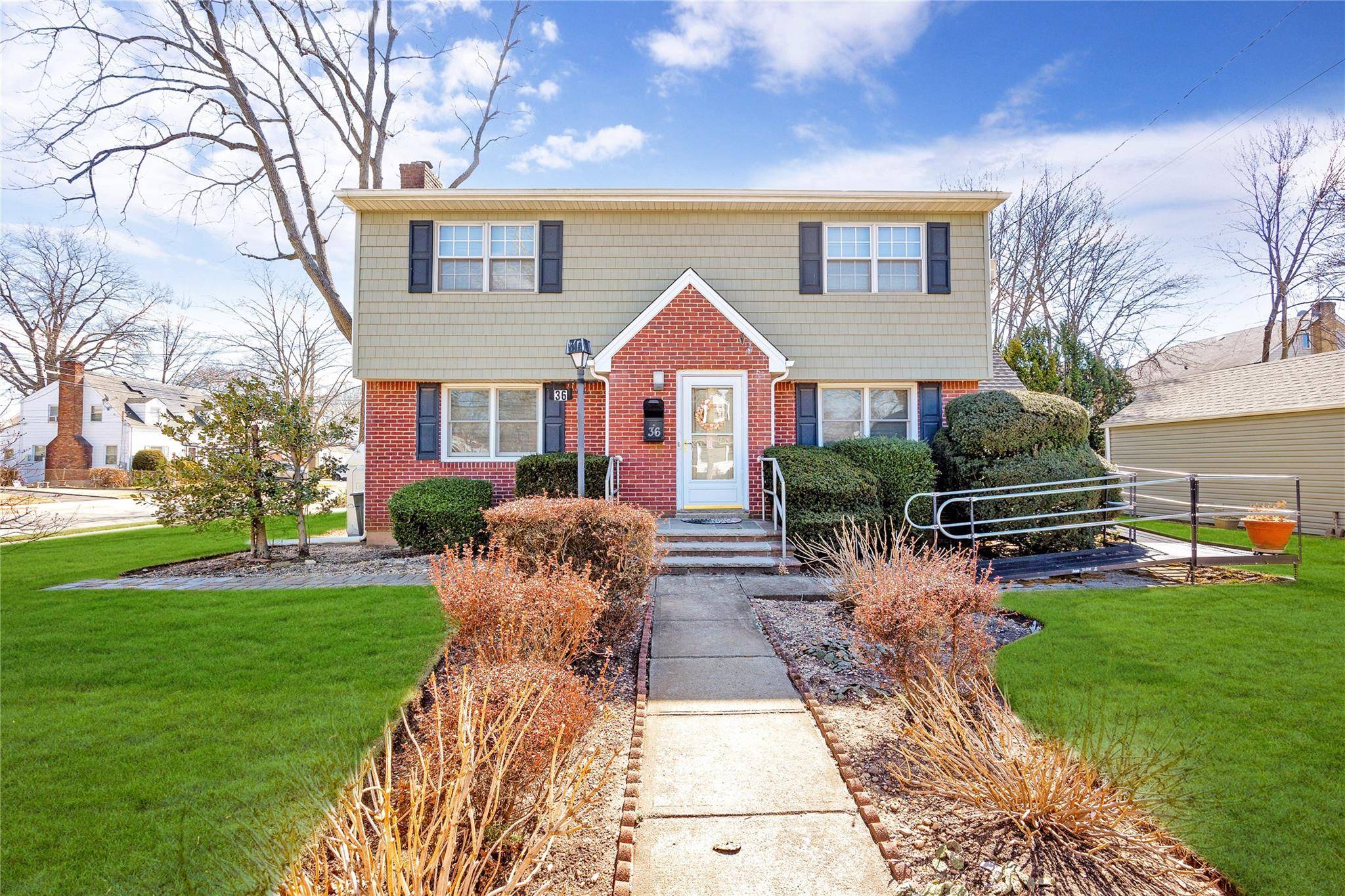 Hempstead, NY 11550,36 Butler PL