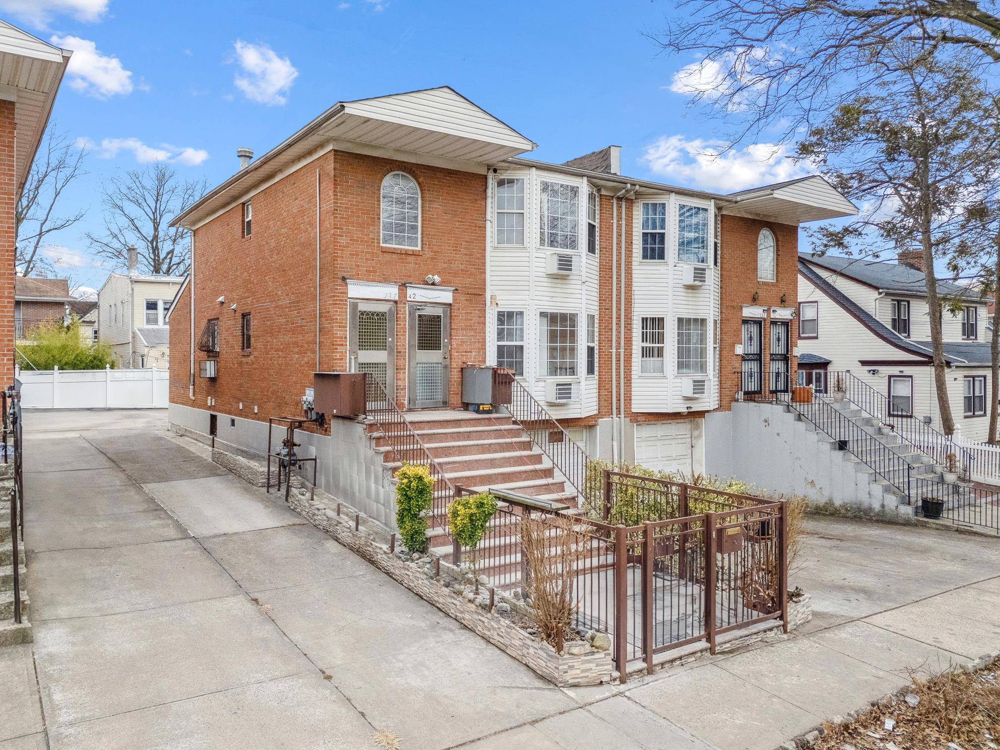 Flushing, NY 11355,137-42 Geranium AVE