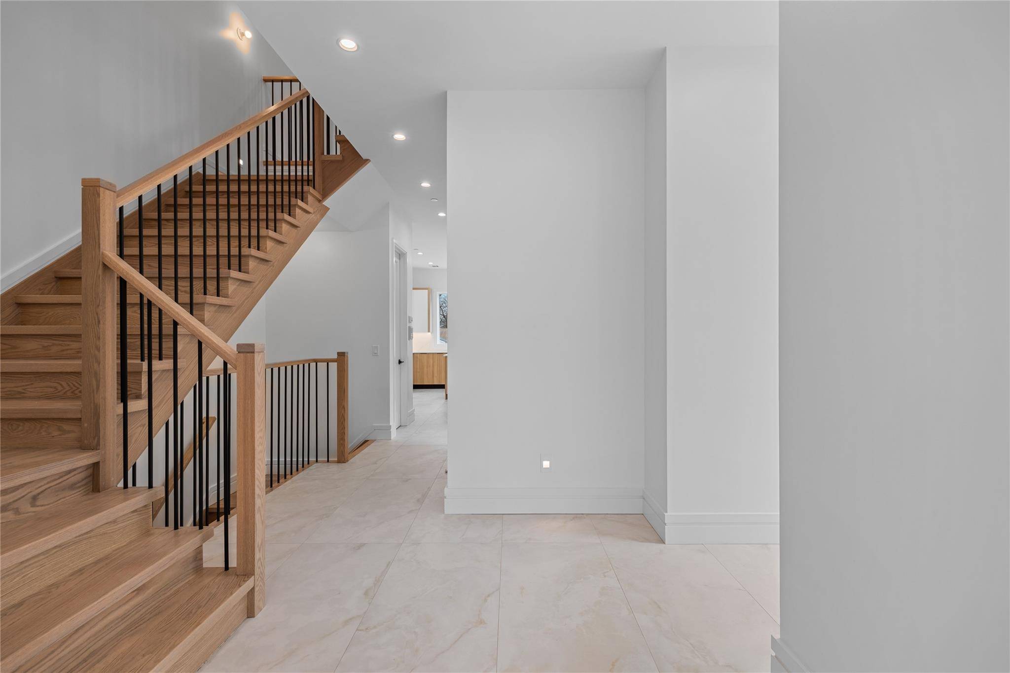 Spring Valley, NY 10977,66 S Madison AVE #211