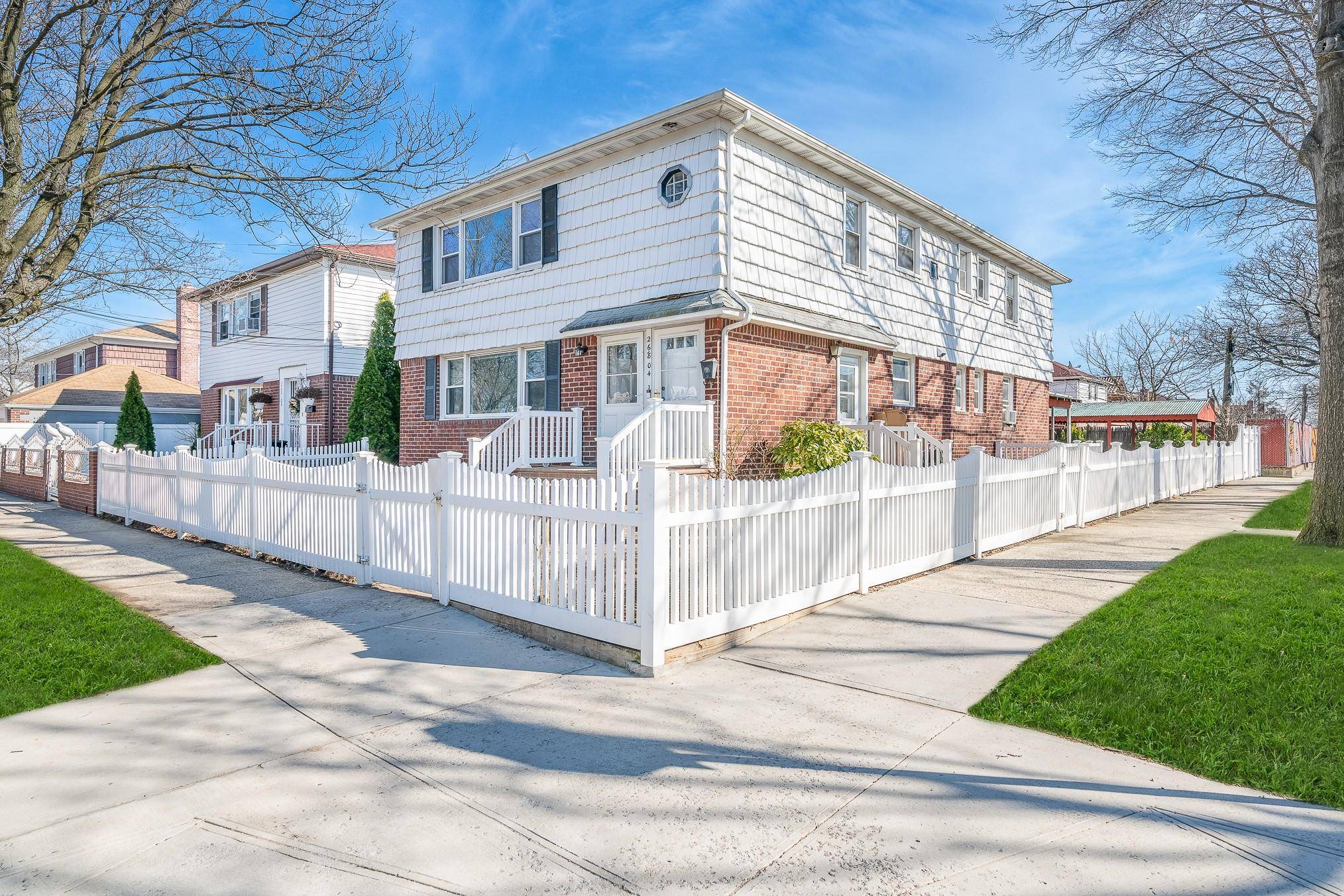New Hyde Park, NY 11040,268-04 83rd AVE