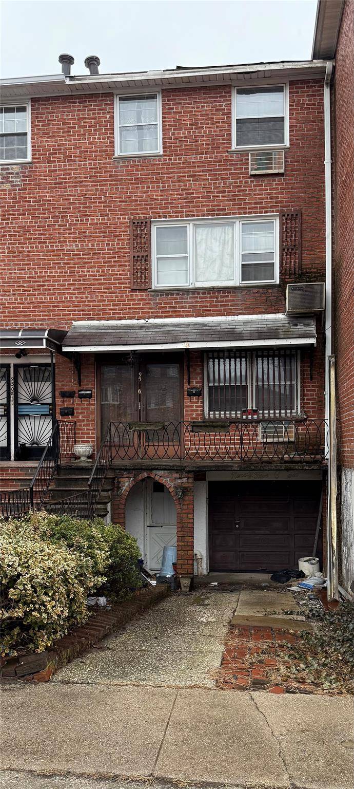Brooklyn, NY 11236,9506 Seaview CT