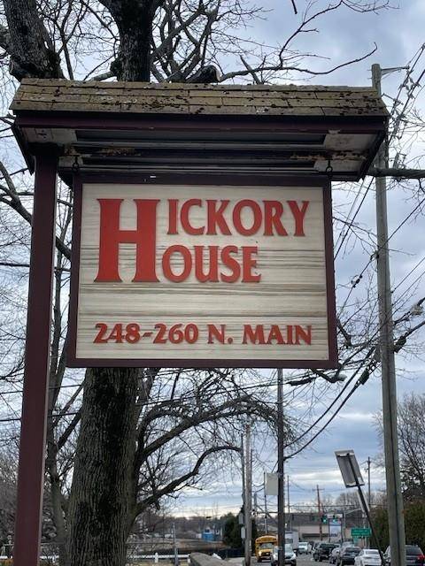 Spring Valley, NY 10977,260 N Main Street #B12