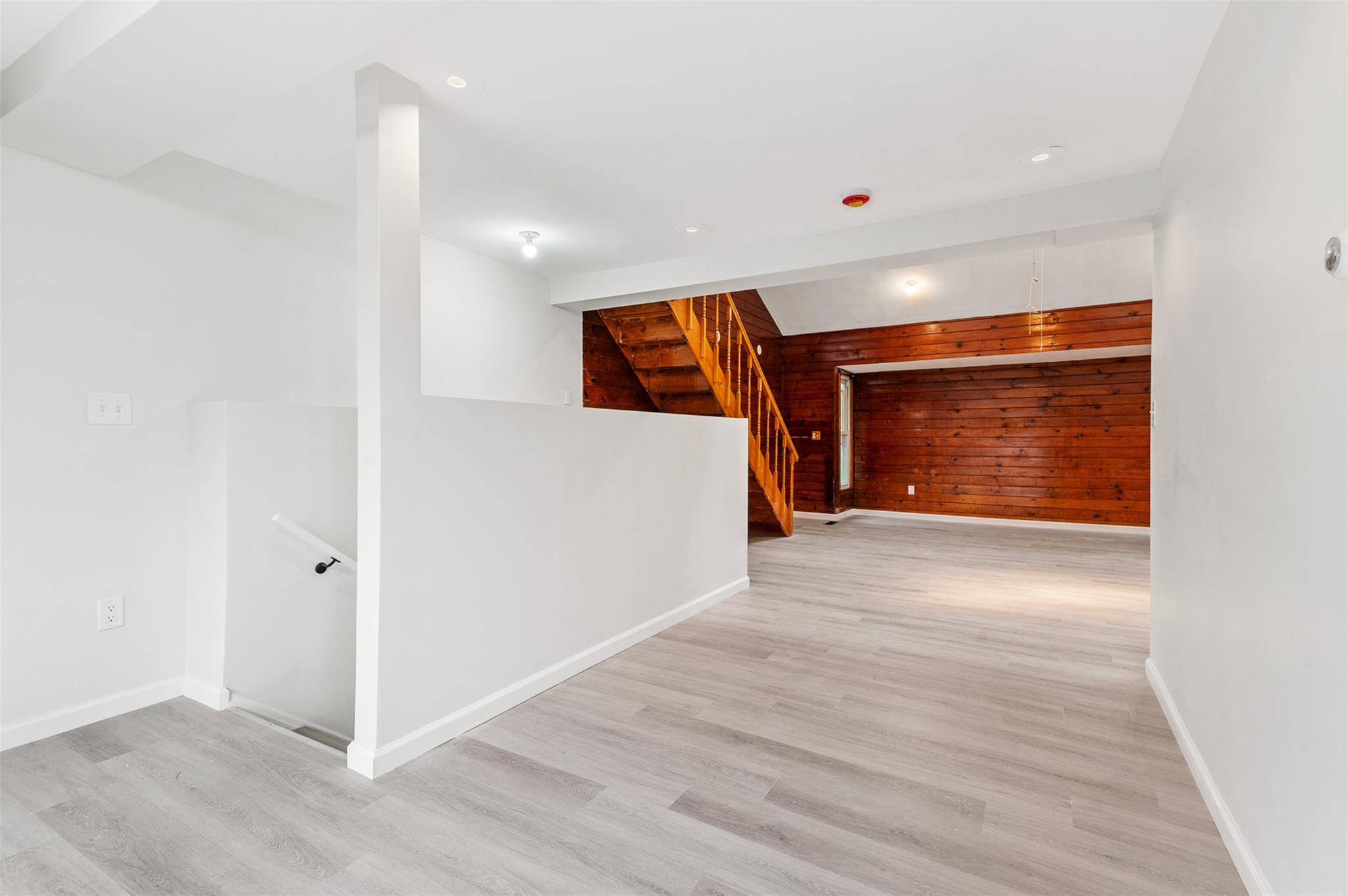 Tomkins Cove, NY 10986,2 Lookout PL