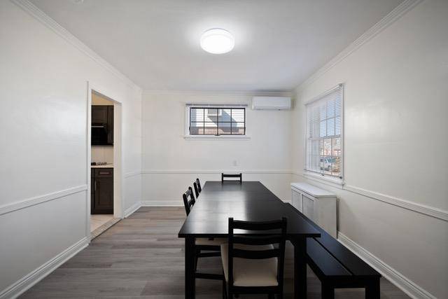 Oakland Gardens, NY 11364,56-30 215th ST