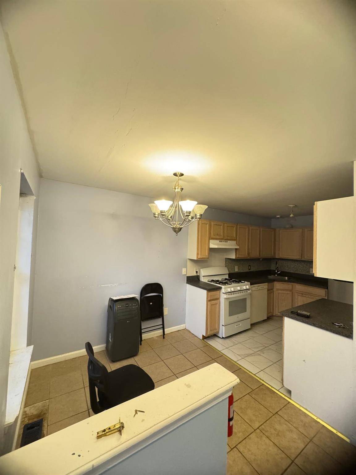 Middletown, NY 10940,11 Jordan LN