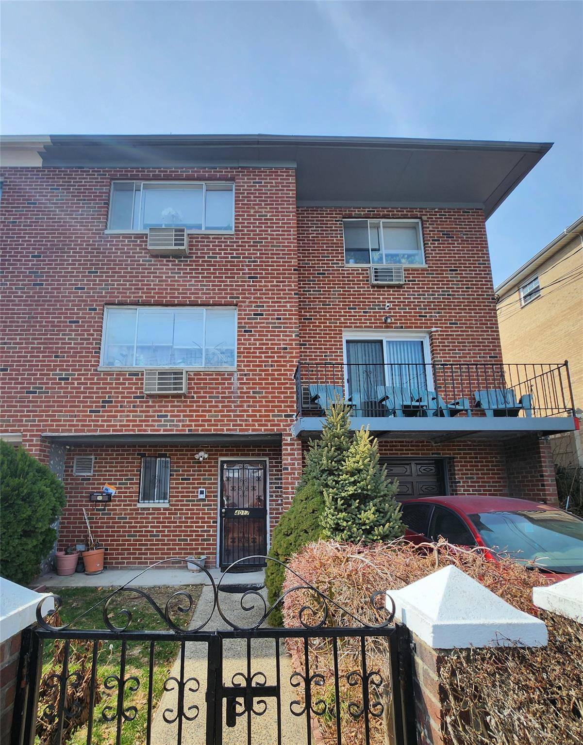 Bronx, NY 10466,4017 Amundson AVE