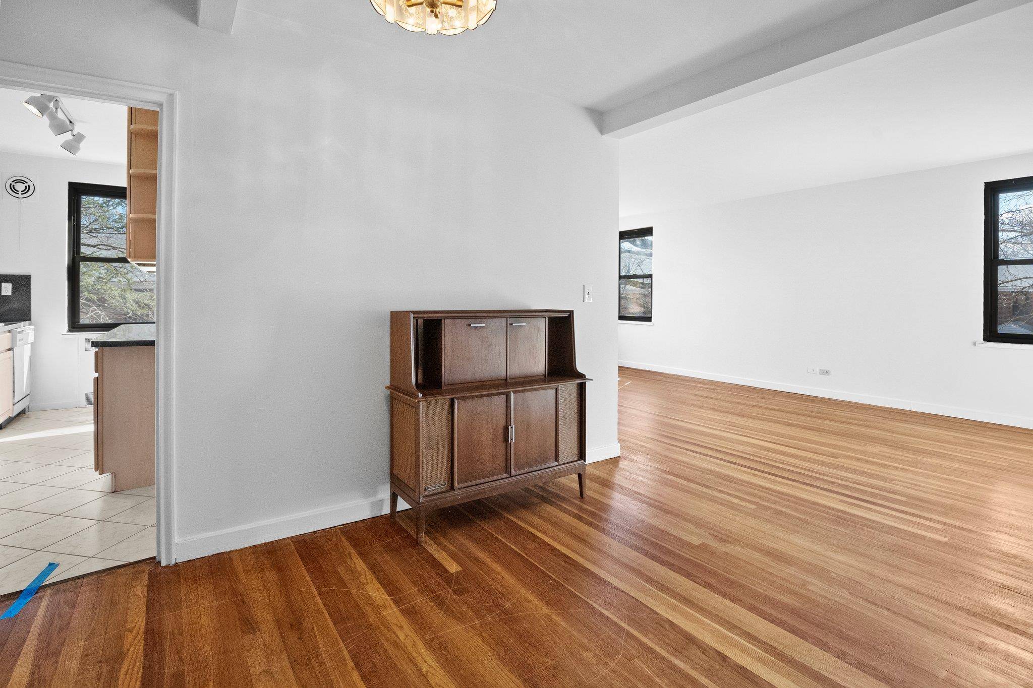 Hartsdale, NY 10530,145 E Hartsdale AVE #2A