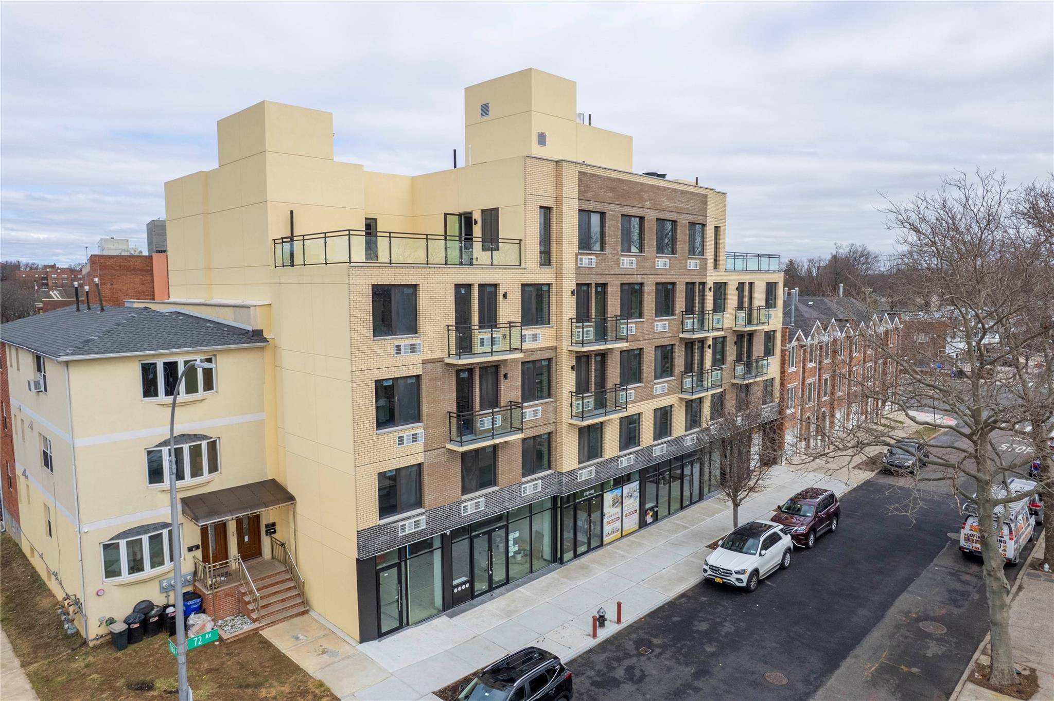 Fresh Meadows, NY 11365,163-07 72nd AVE #1B