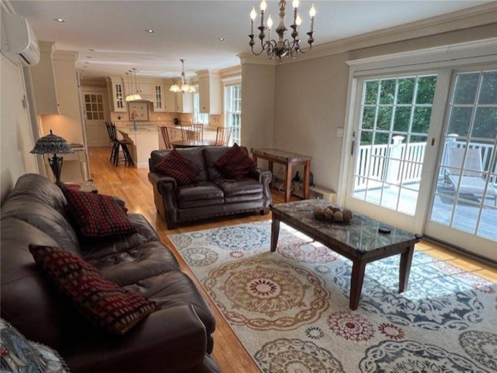 Holmes, NY 12531,10 Stonewall DR