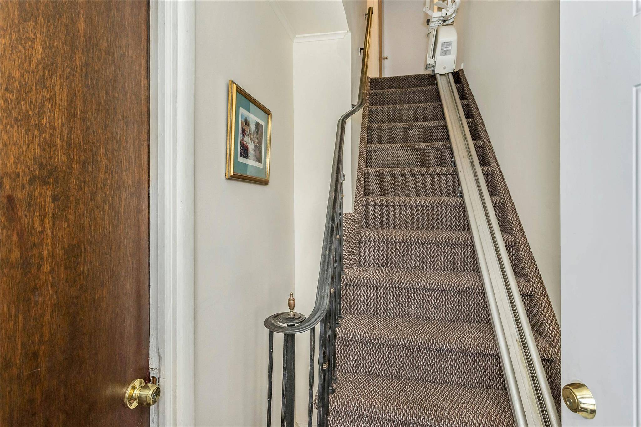 Hicksville, NY 11801,17 Maglie DR