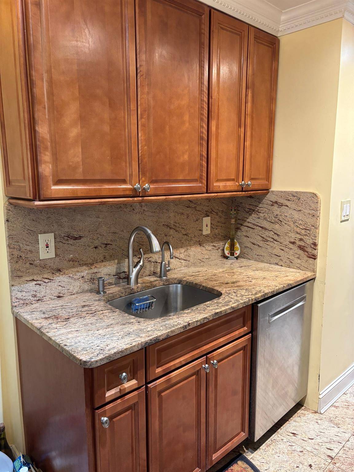 Flushing, NY 11358,42-30 196 ST