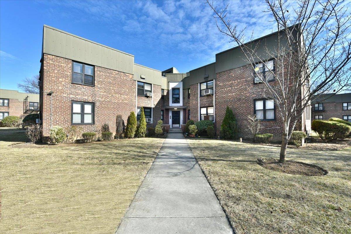 Astoria, NY 11370,22-39 78 ST