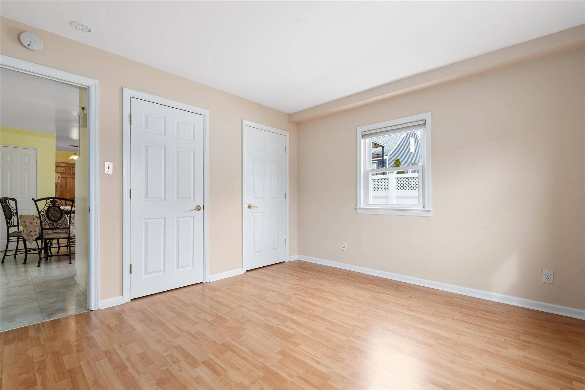 Howard Beach, NY 11414,163-11 96th ST
