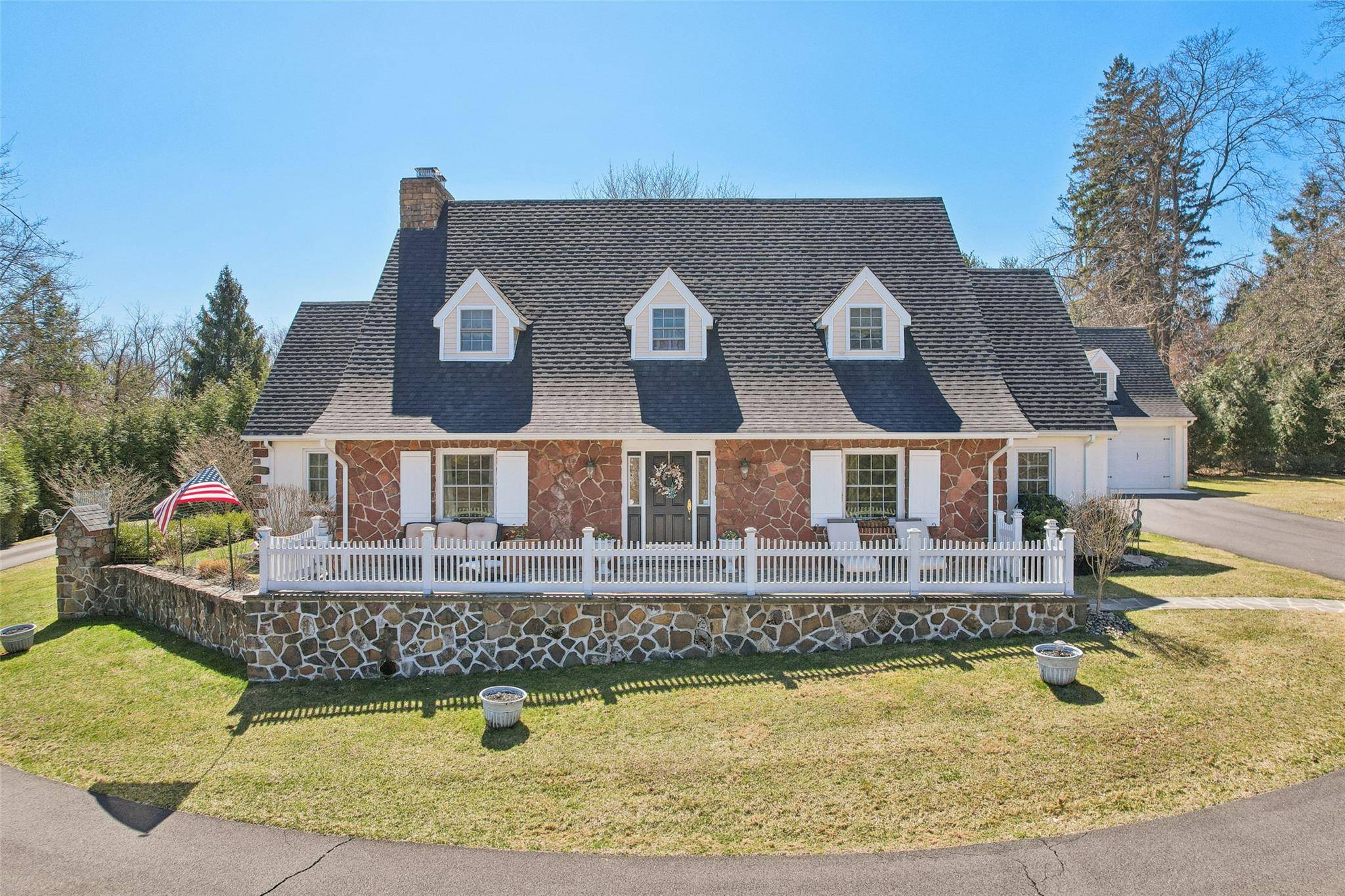 Valley Cottage, NY 10989,269 Maple RD