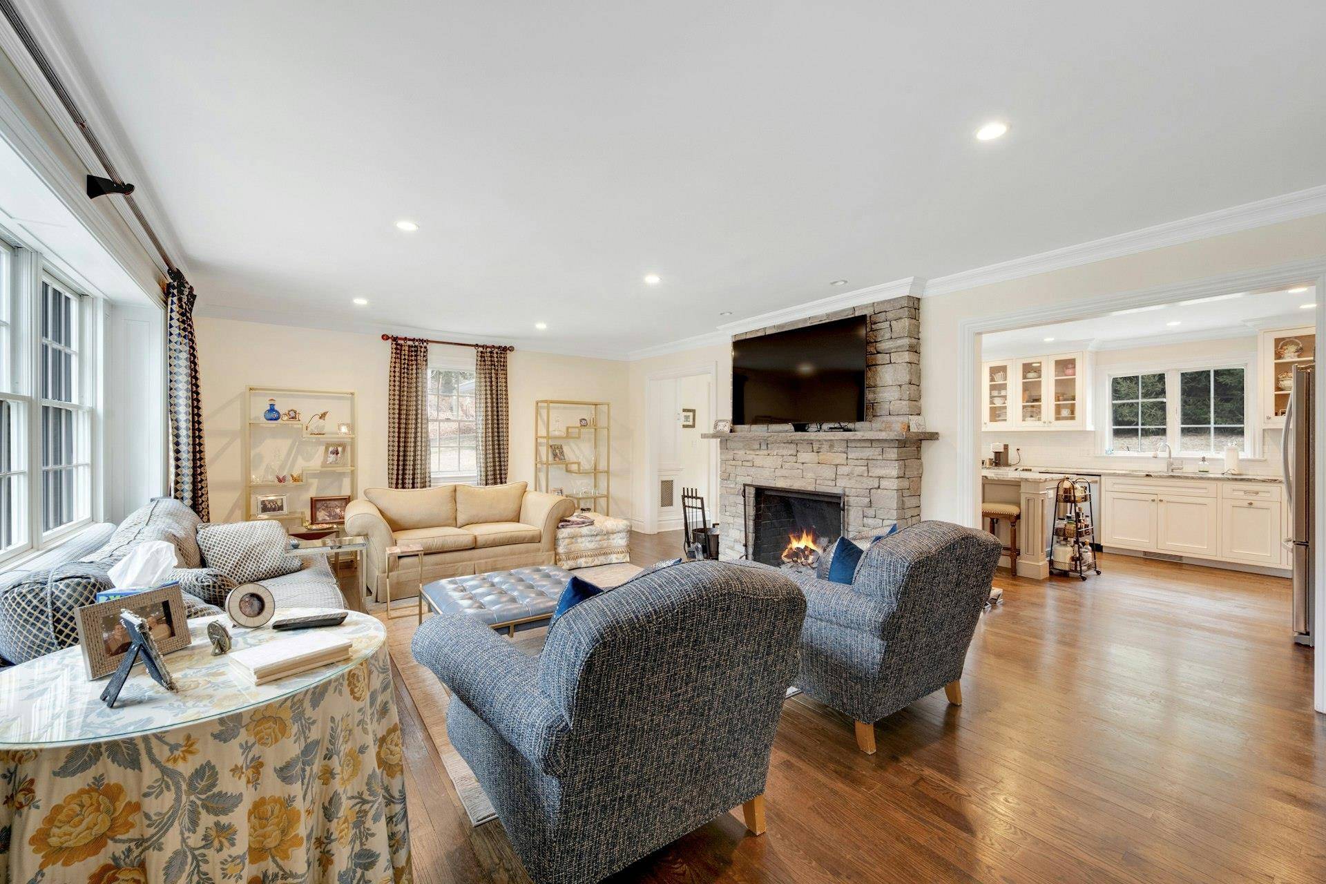 Armonk, NY 10504,33 Orchard DR