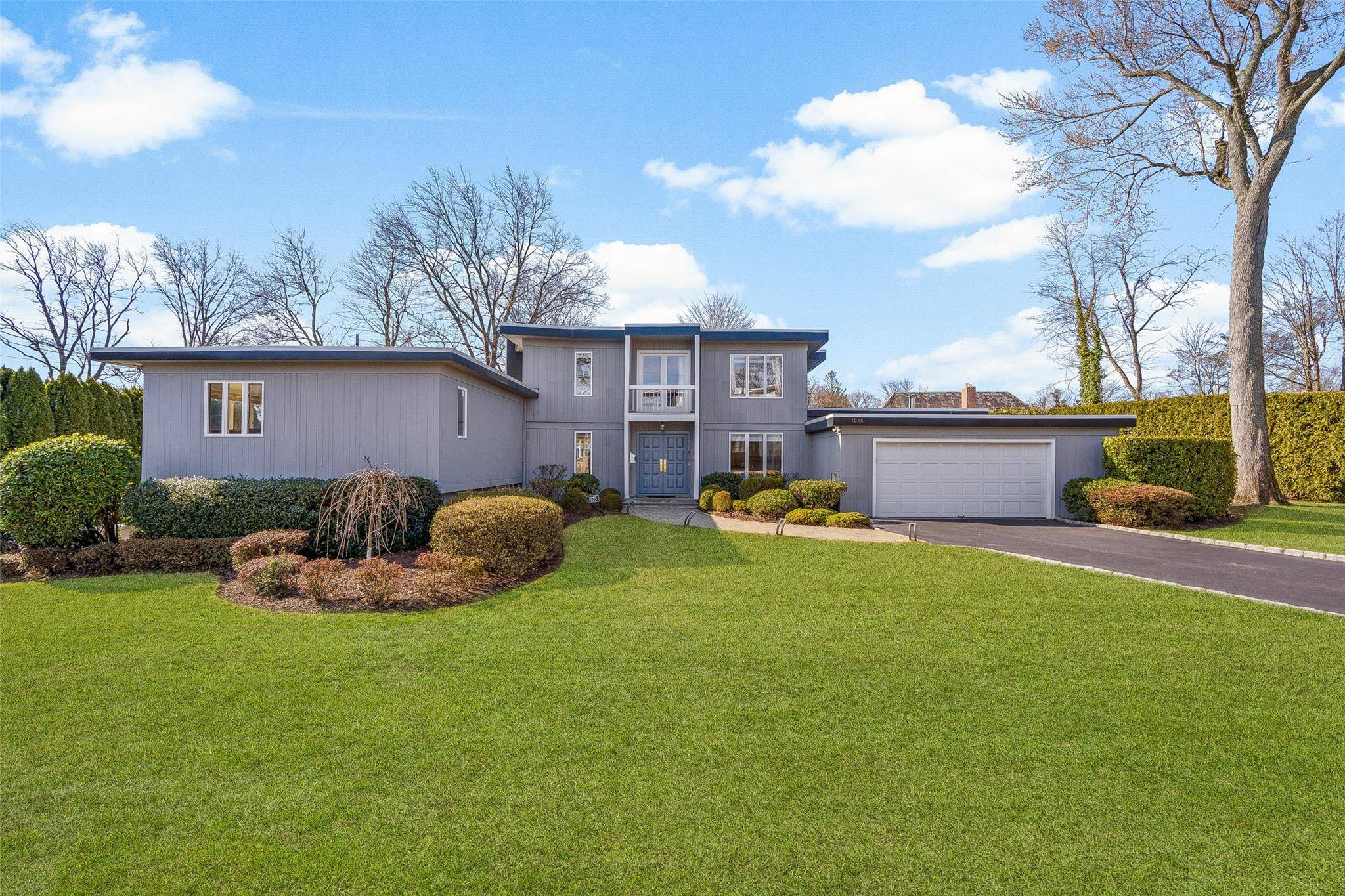 Mamaroneck, NY 10543,1035 Nautilus LN