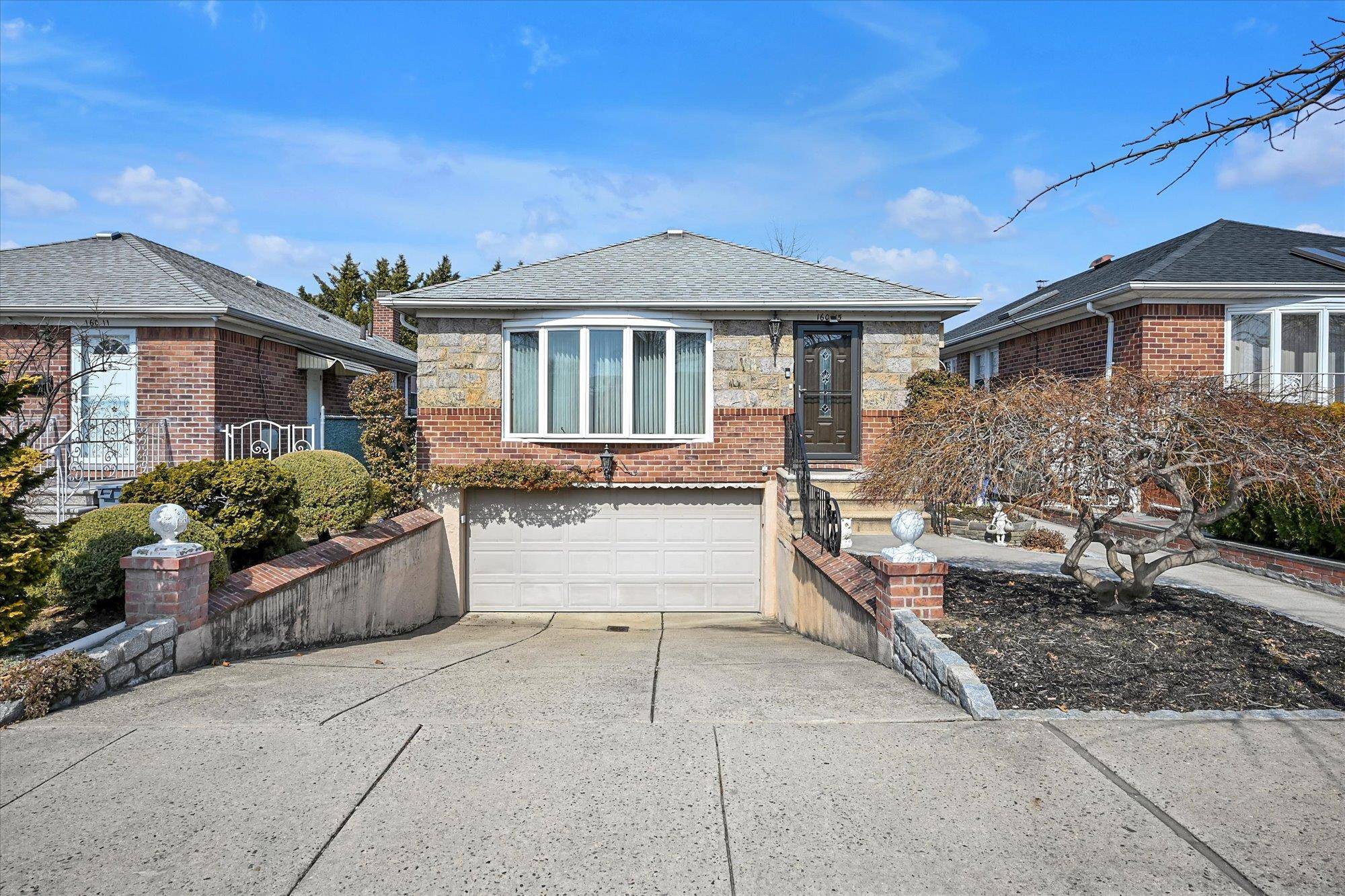 Whitestone, NY 11357,160-15 25th AVE