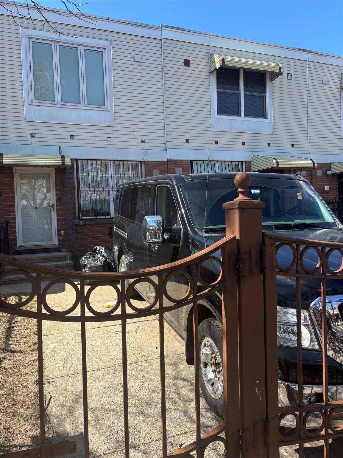 Brooklyn, NY 11207,406 Hinsdale ST