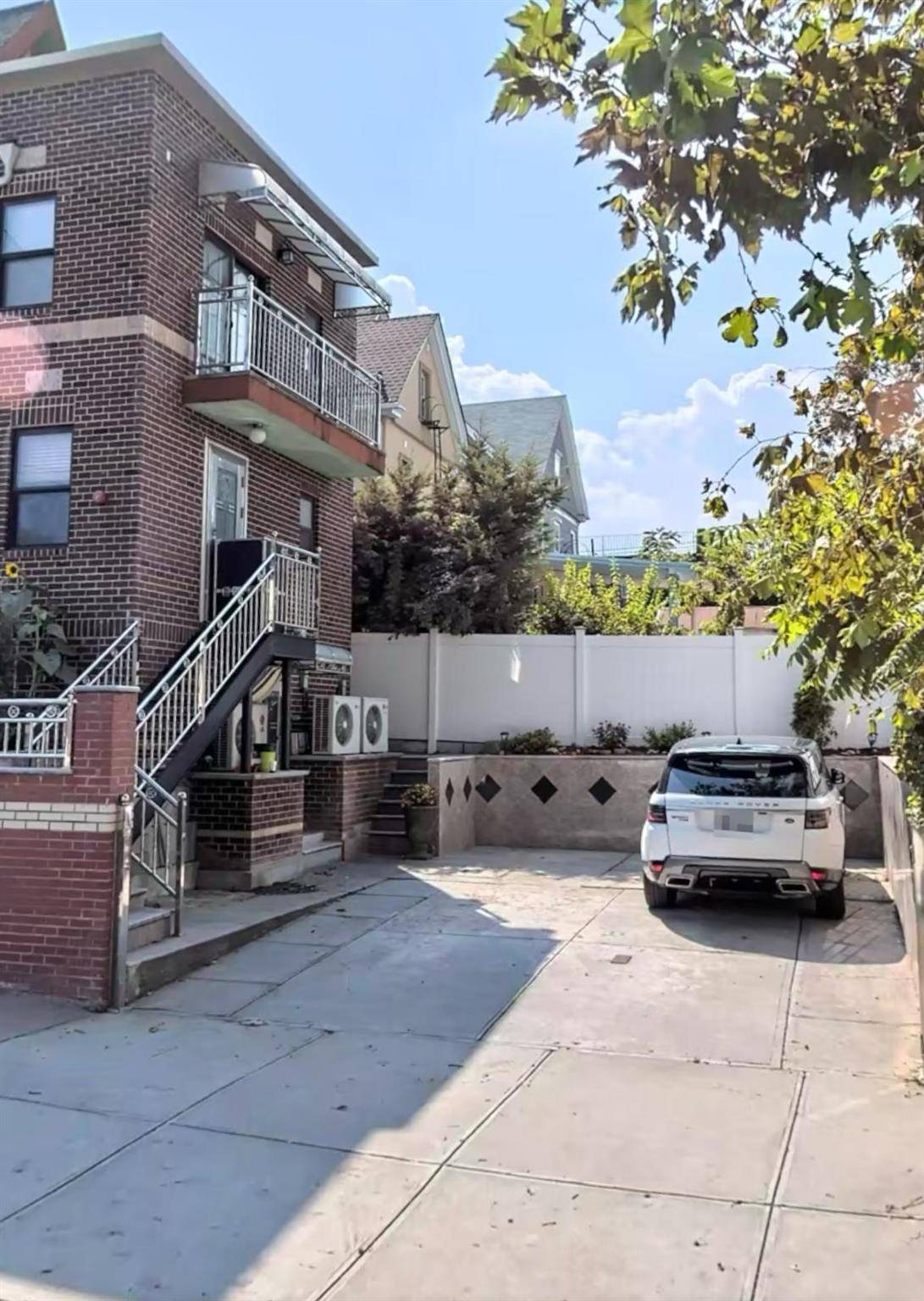 College Point, NY 11356,125-19 14th Avenue