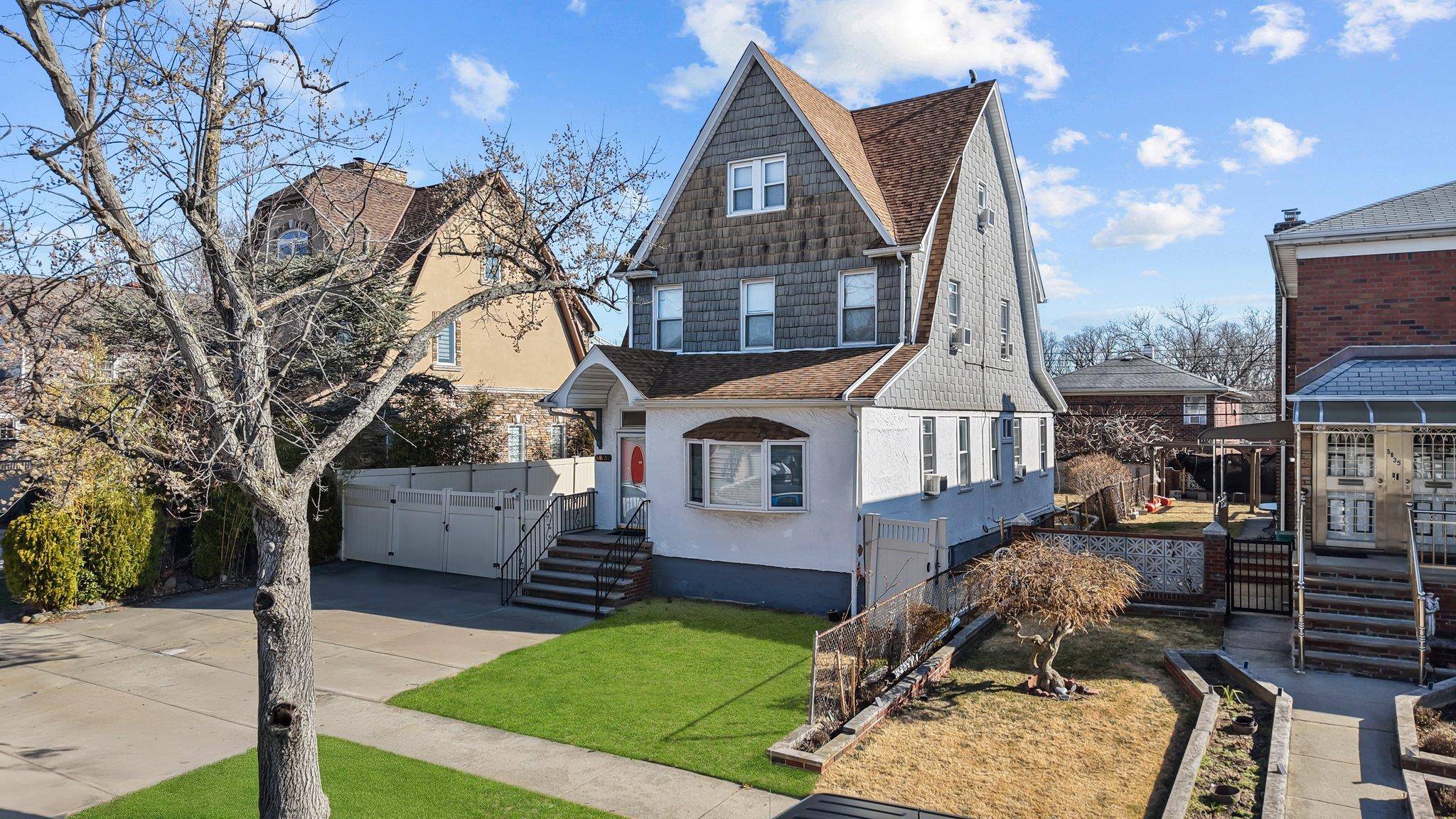 Oakland Gardens, NY 11364,5831 229th ST