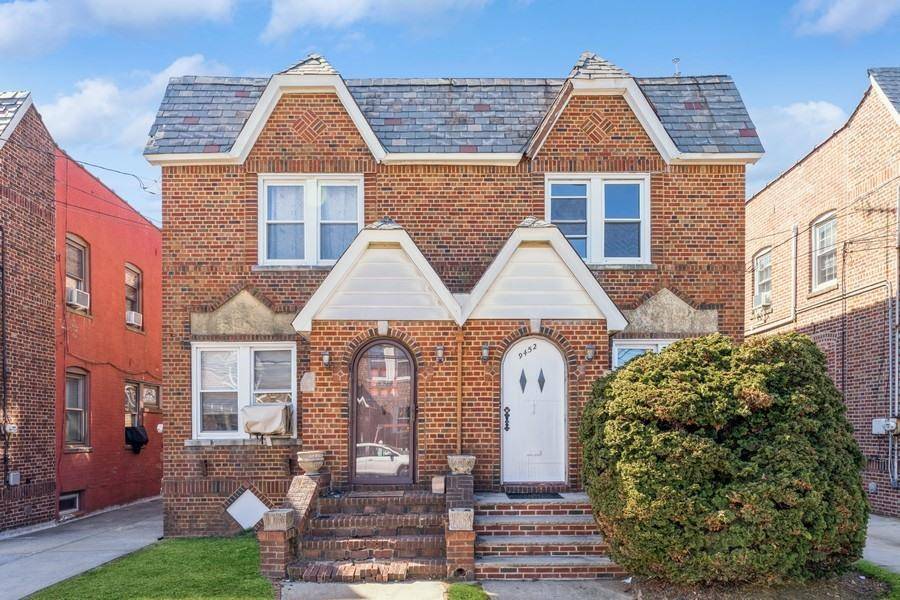 Floral Park, NY 11001,94-52 239 Street