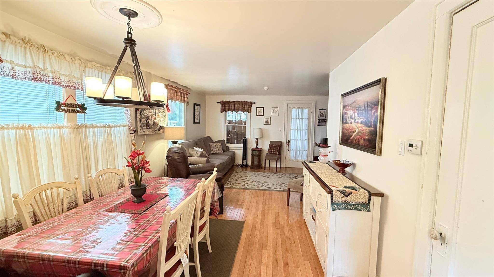 Flushing, NY 11354,34-15 153rd ST