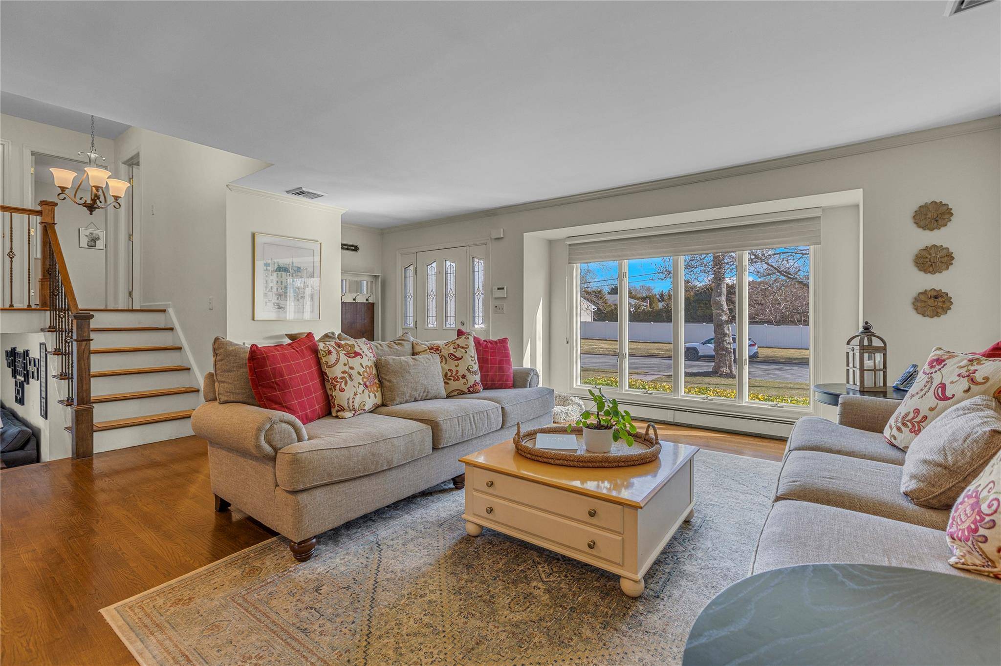 East Northport, NY 11731,5 Pumpkin ST