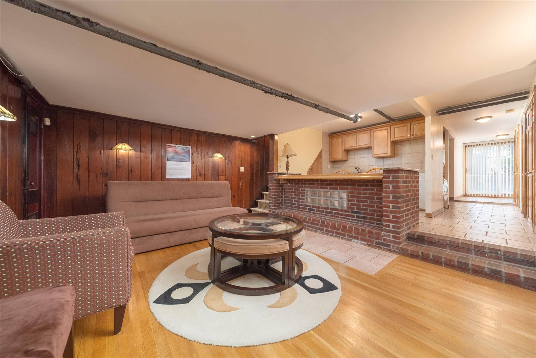 Flushing, NY 11358,40-35 172nd ST