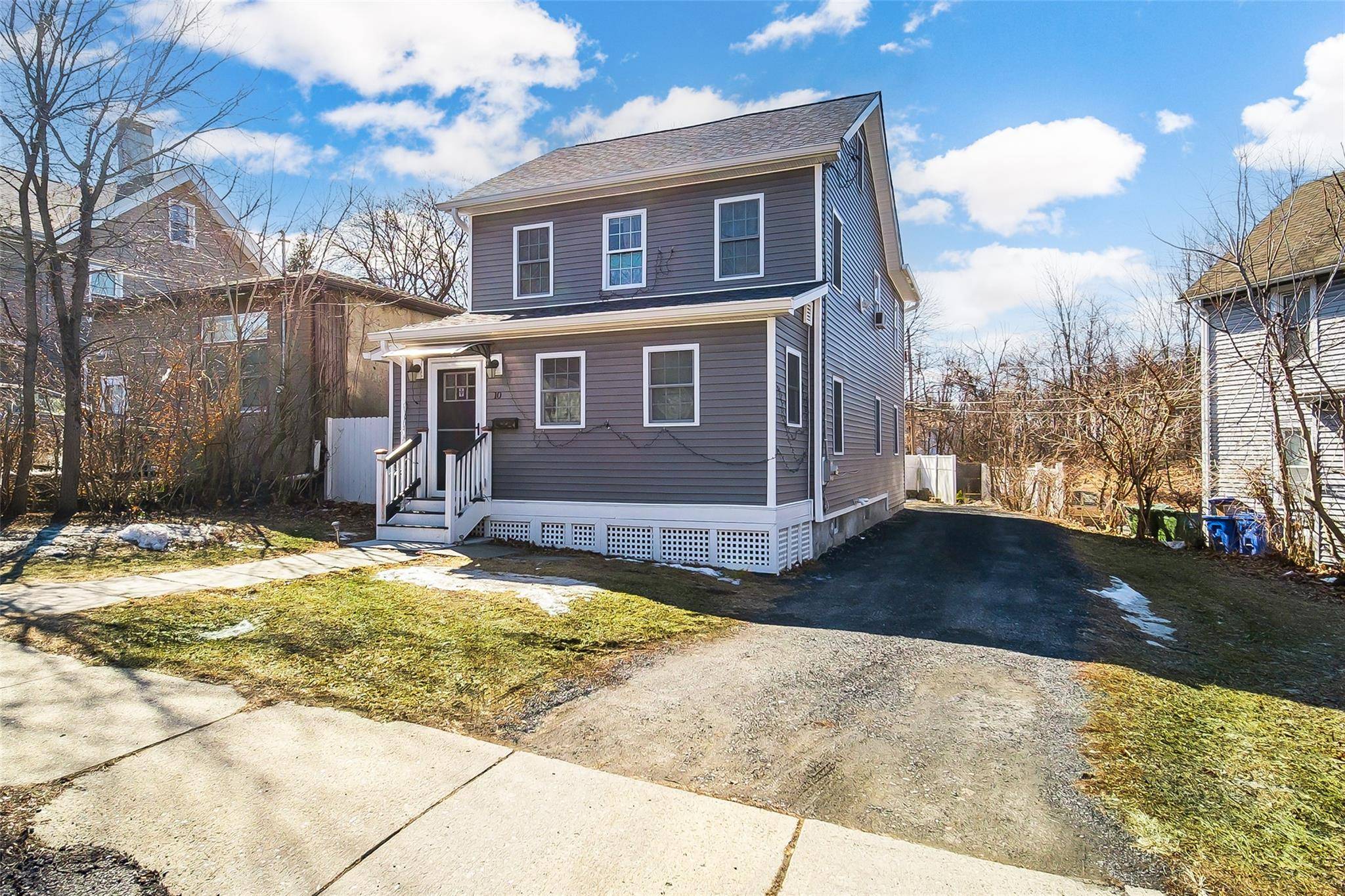 Middletown, NY 10940,10 Myrtle AVE